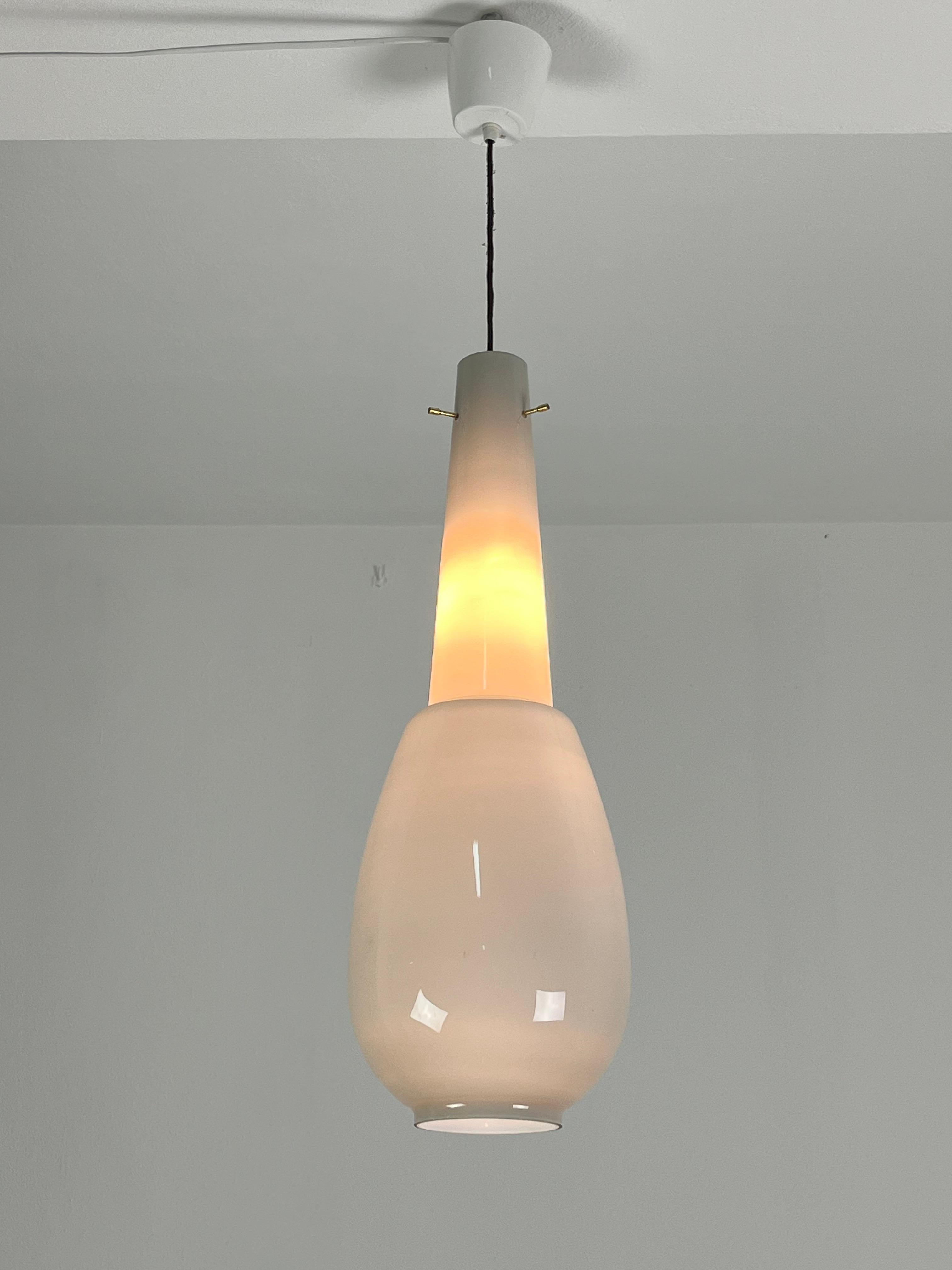 Murano Glass Chandelier attributed to Vistosi, Brass Elements, 1970s For Sale 1