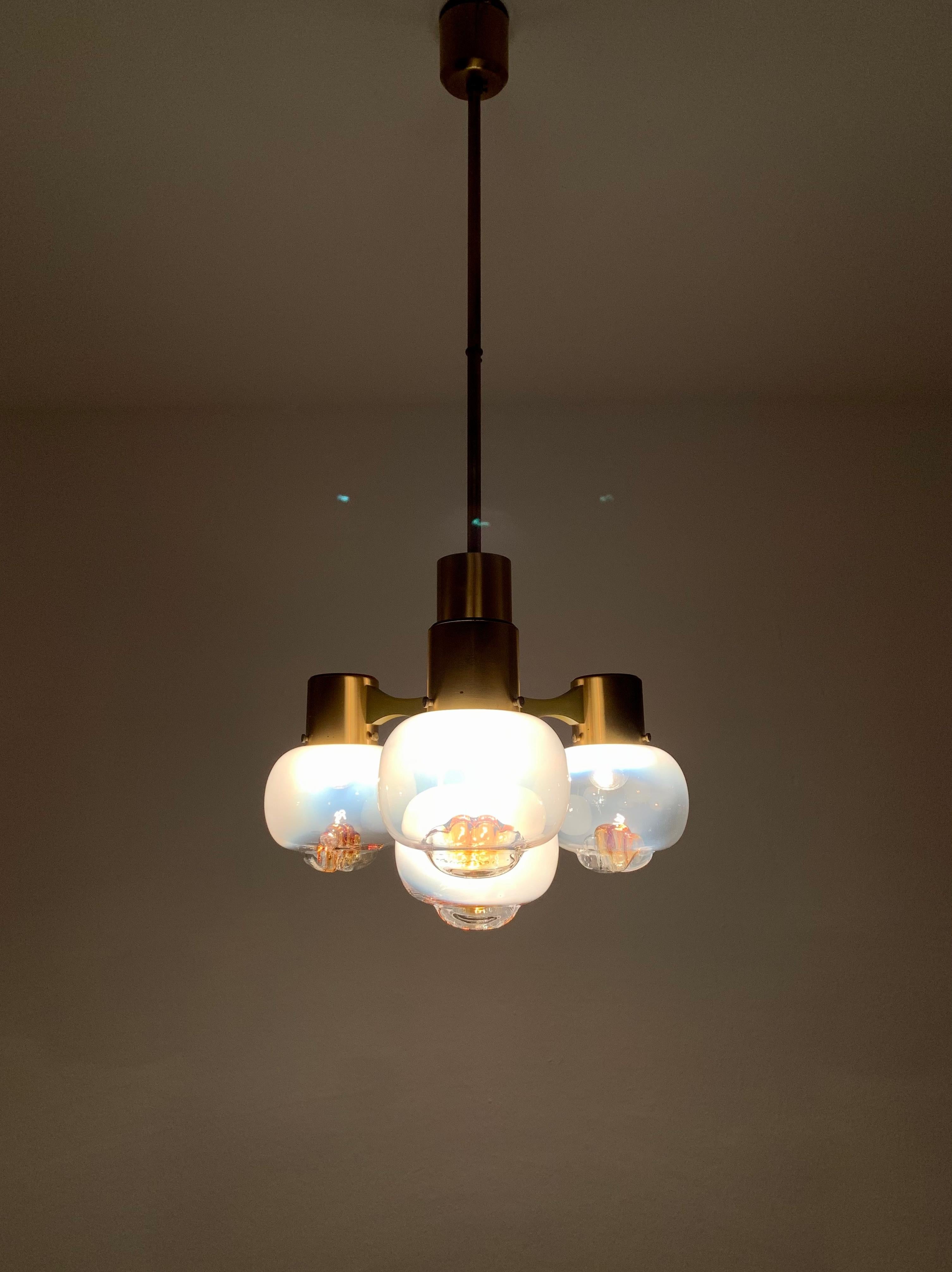 Lustre en verre de Murano par Mazzega en vente 4