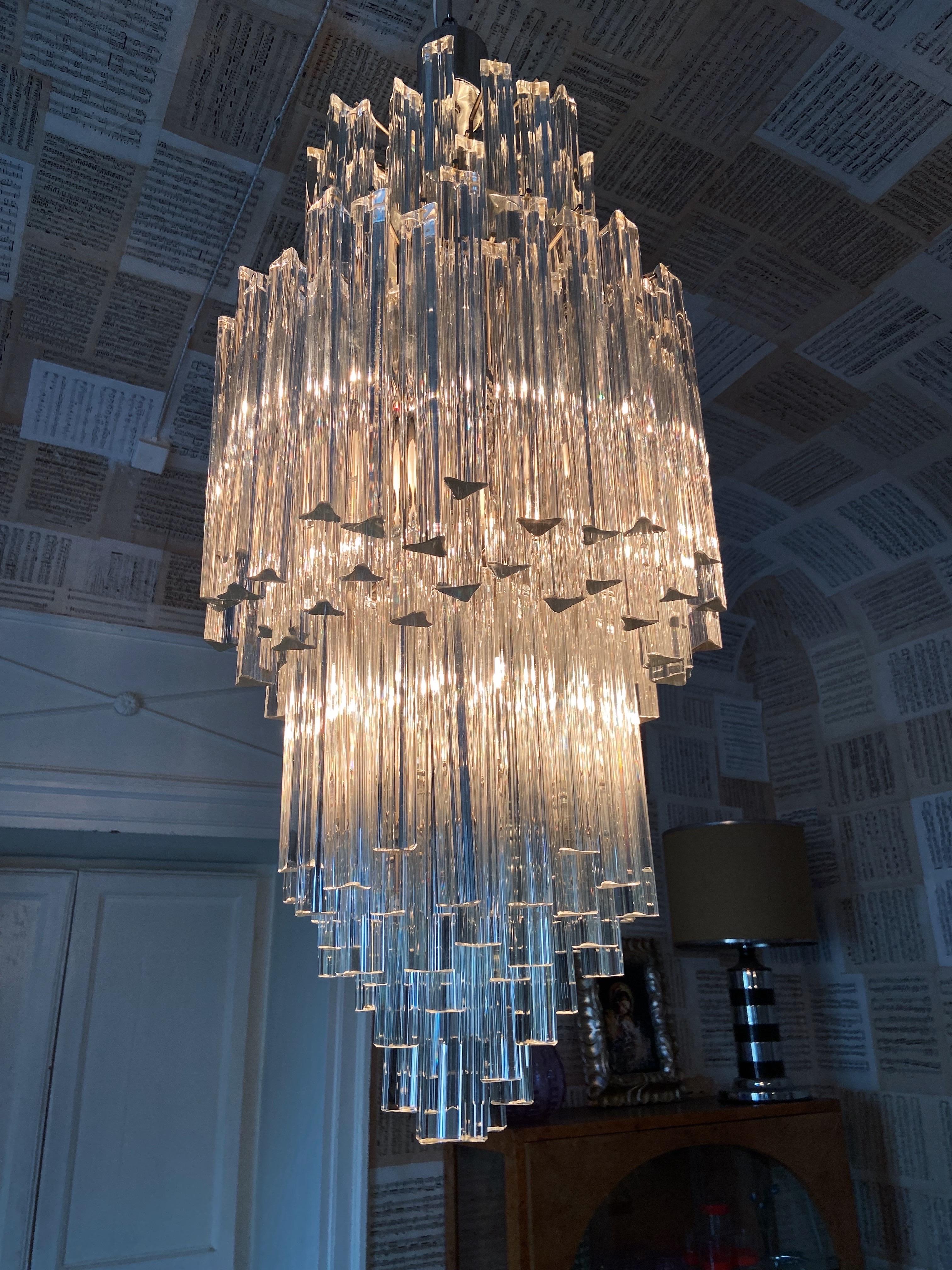 Mid-Century Modern XL Venini chandelier. The light consists 162 original Murano glass crystals on a metal base consisting of 3 tiers. A true jewel for your home.

Details
Creator: Venini, Murano
Dimensions: Height 110 cm Diameter: 45
