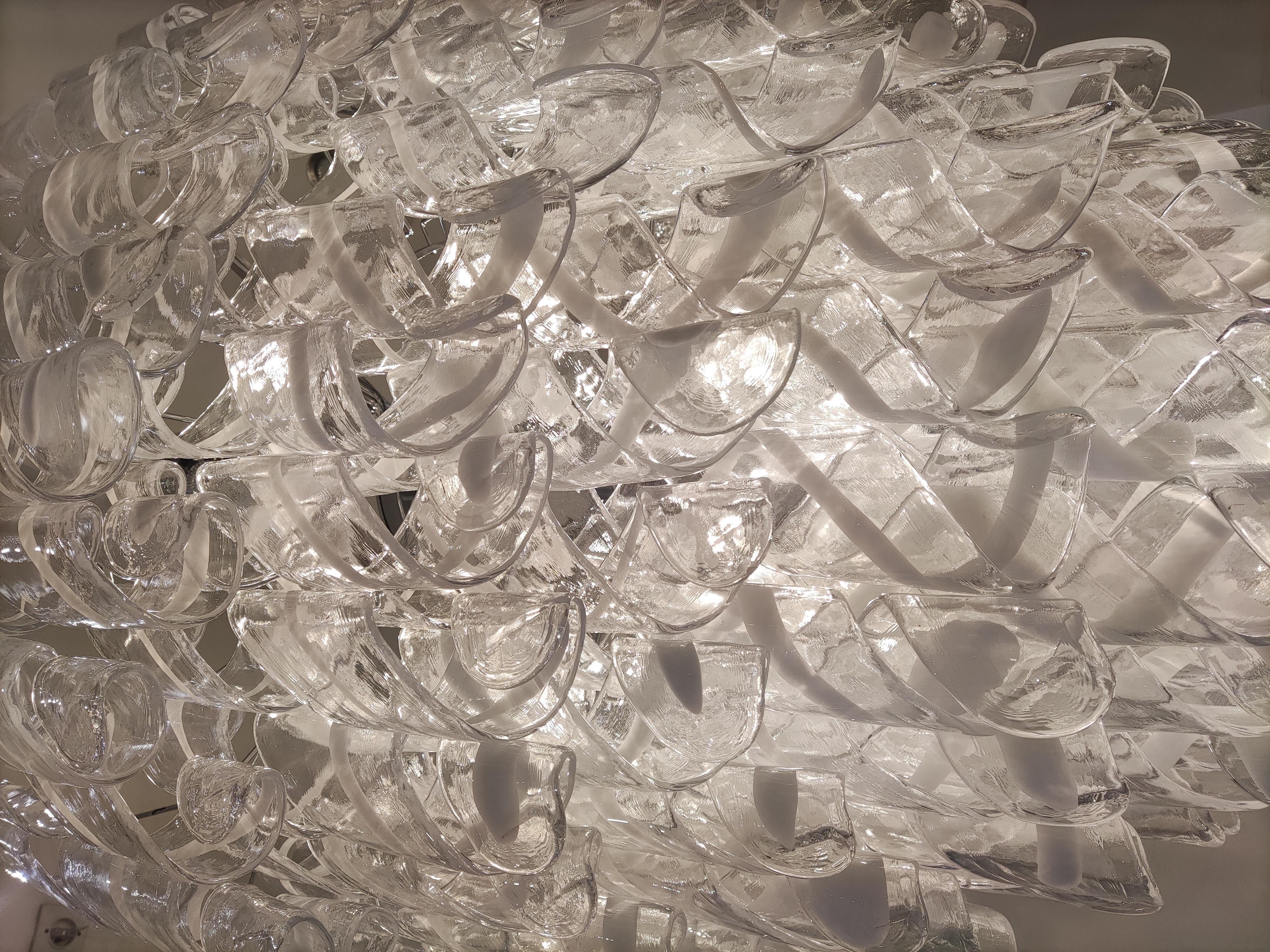 Muranoglas-Kronleuchter aus Chrom und Glas mit Anhängern im Angebot 2