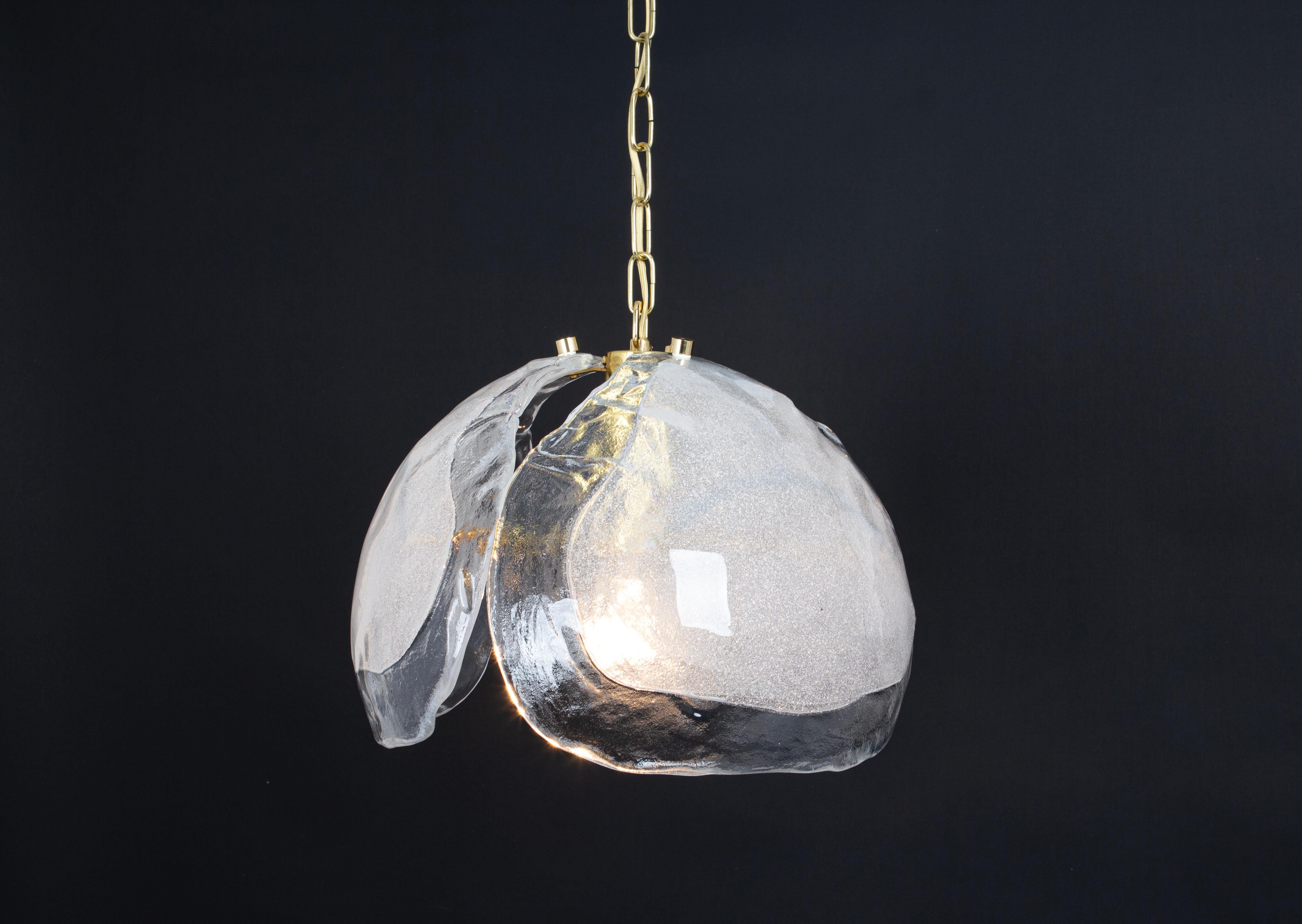 1 des 2 lustres en verre de Murano conçus par Kaiser, Allemagne, années 1960 en vente 5