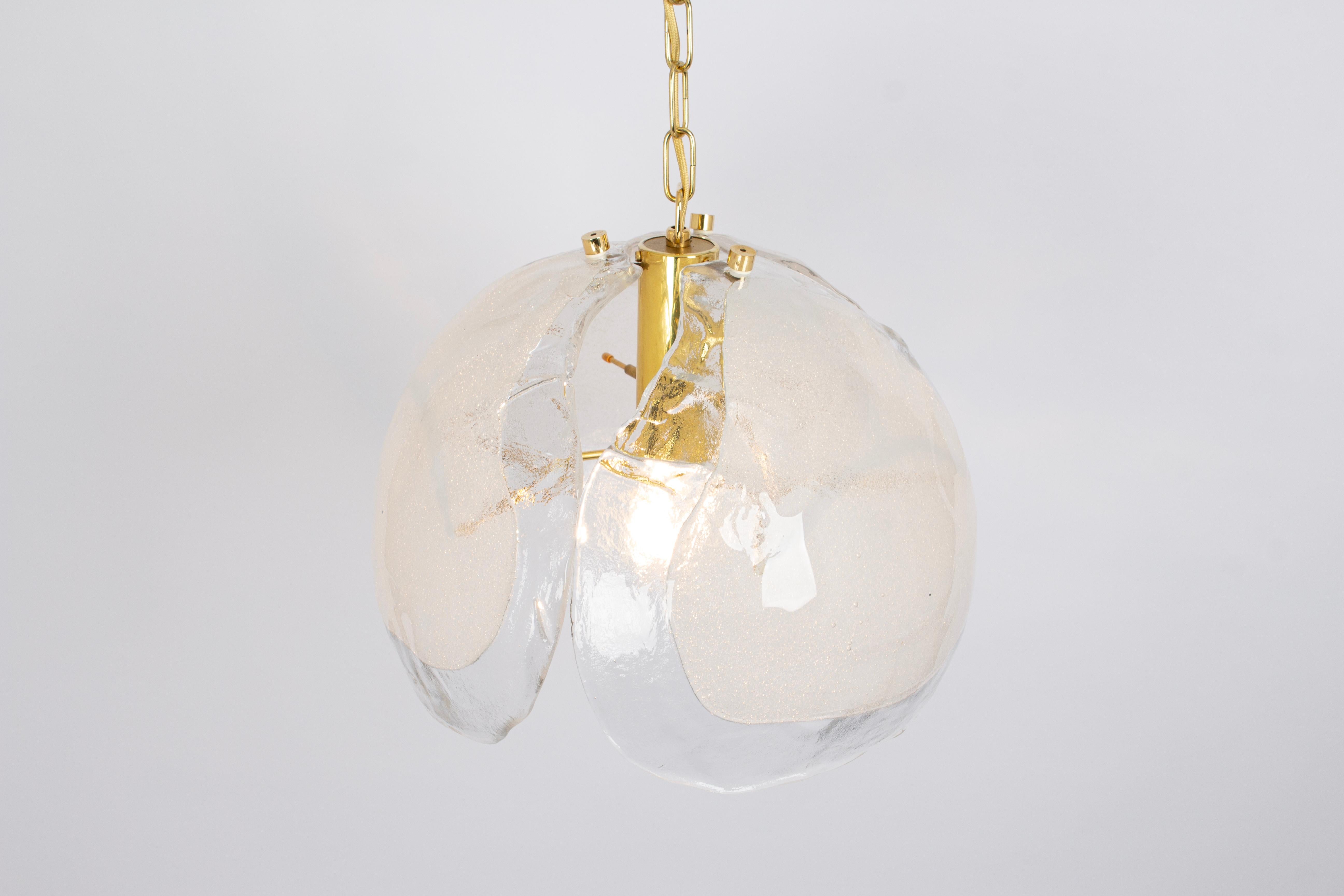 1 des 2 lustres en verre de Murano conçus par Kaiser, Allemagne, années 1960 Bon état - En vente à Aachen, NRW