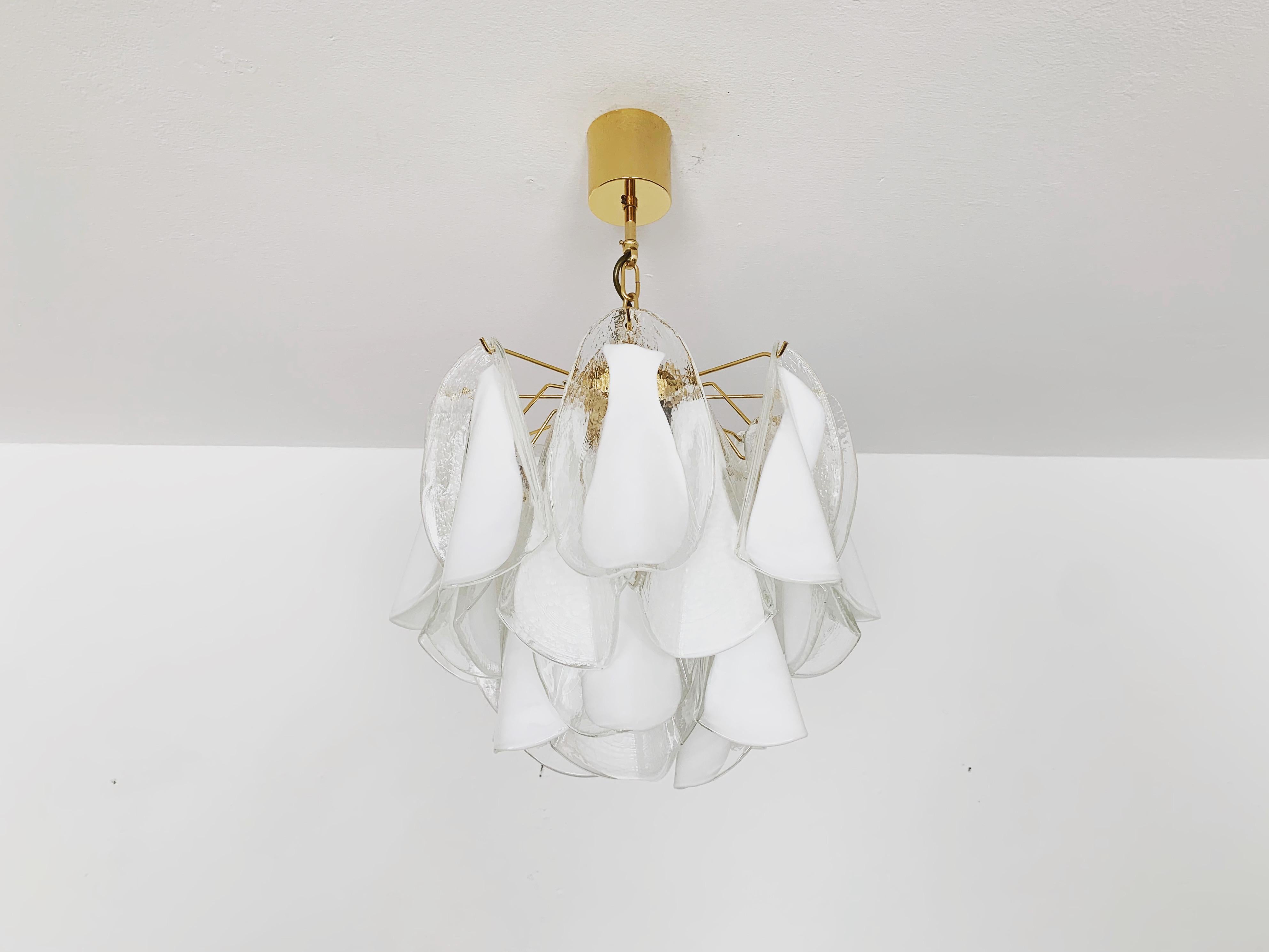 Murano-Glas-Kronleuchter (Moderne der Mitte des Jahrhunderts) im Angebot