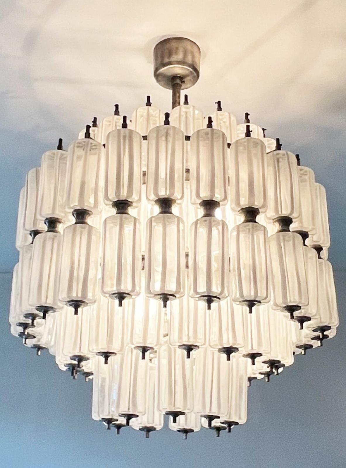 Murano glass chandelier In Excellent Condition In Milano, IT