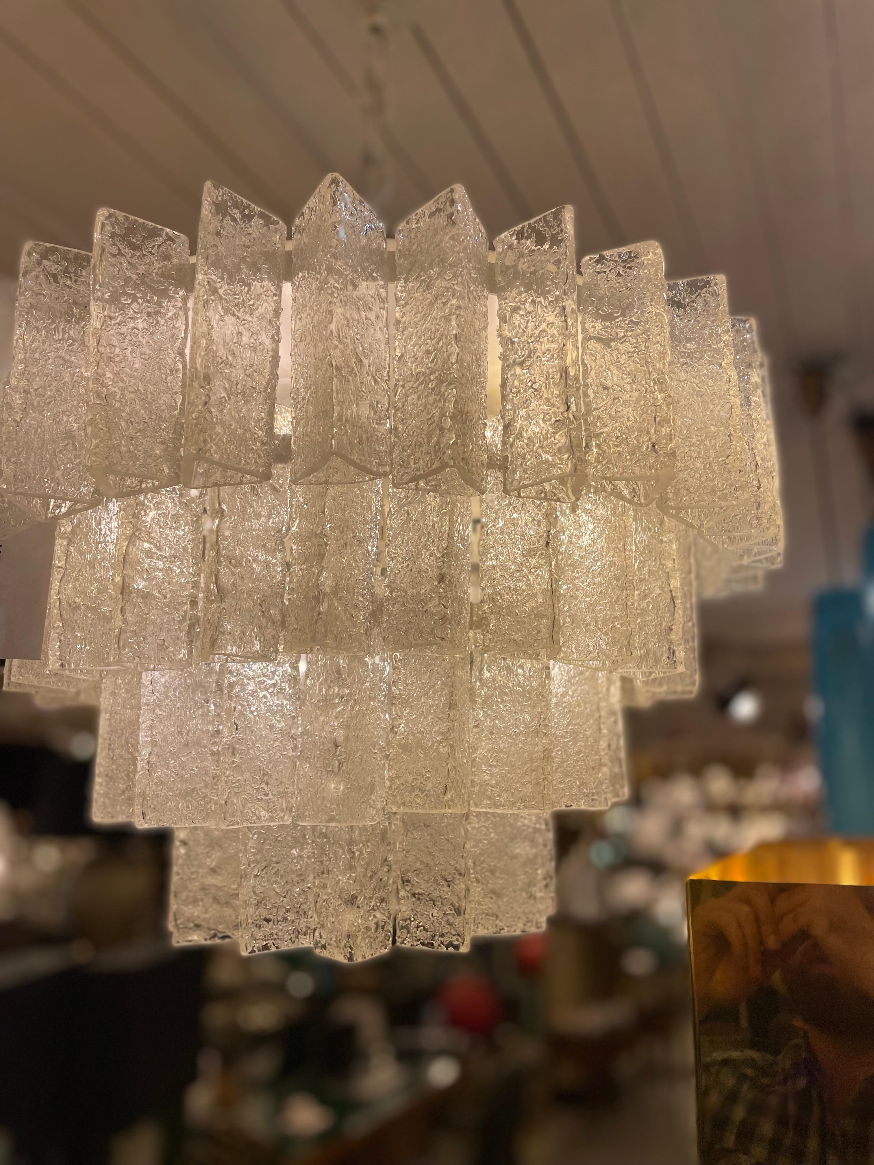 Murano Glass Chandelier in the Style of Venini, circa 1970 In Good Condition For Sale In London, GB
