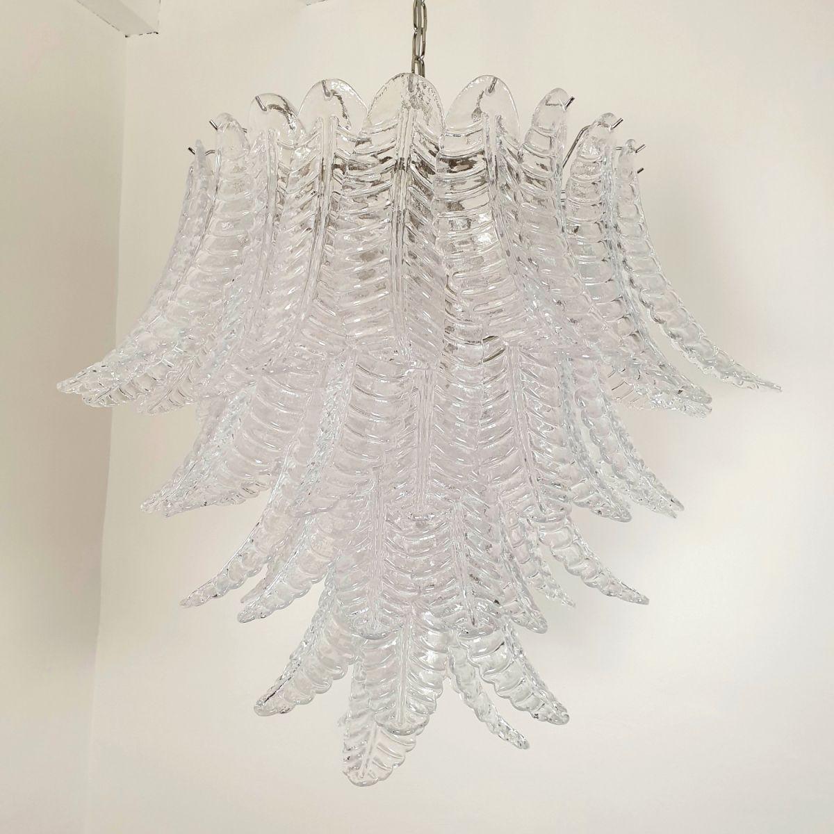 Murano glass Chandelier, Italy 1970s In Excellent Condition For Sale In Dallas, TX