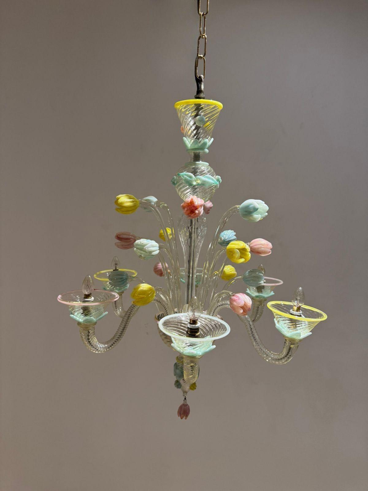 Murano Glass Chandelier with Tulips attributed to Seguso, Italy 1930s For Sale 2