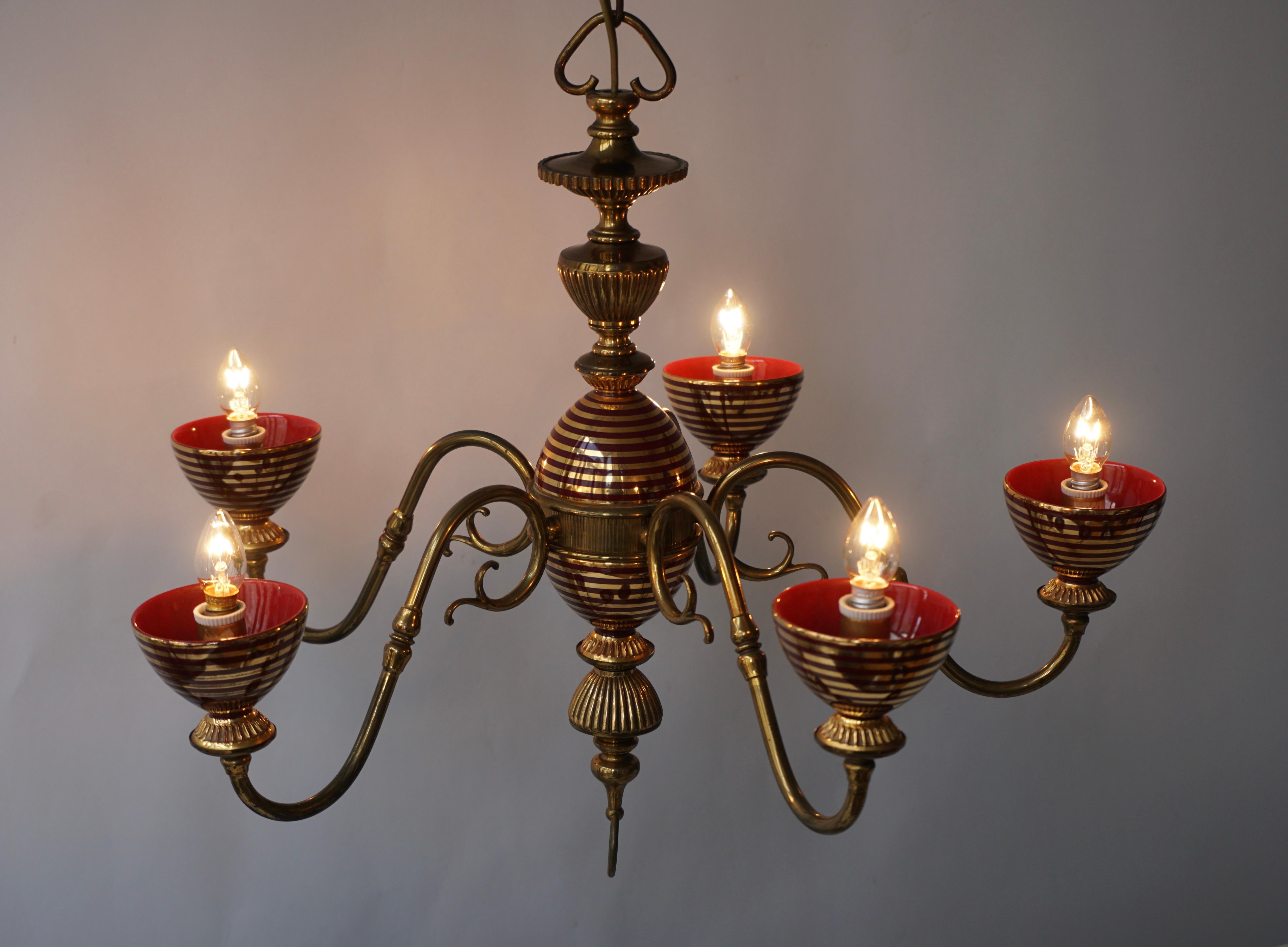 Lampadario in vetro di Murano con due sconsole in vendita 3