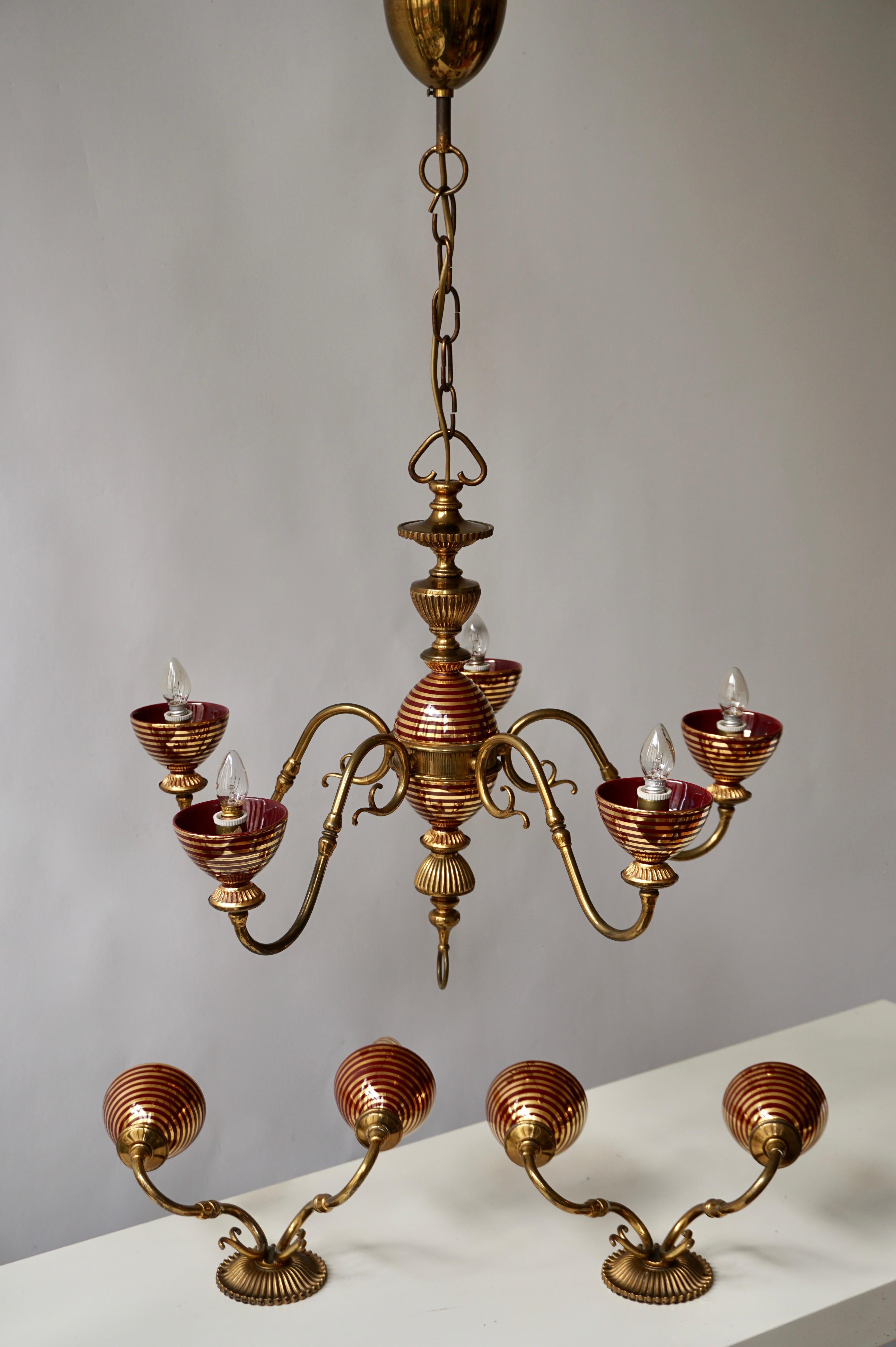 Mid-Century Modern Murano Glass Chandelier with two Sconces For Sale