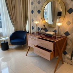 Commode en verre de Murano avec finitions en verre contrastées, 20e siècle