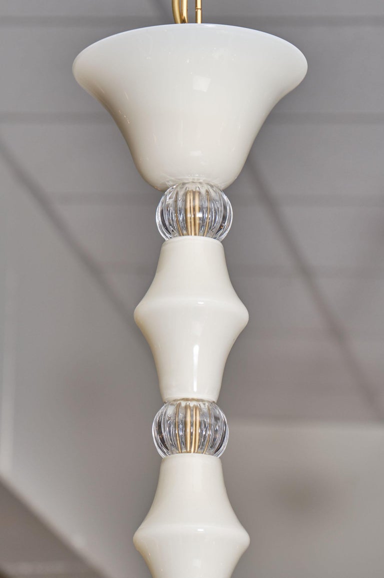 Modern Murano Glass Clear and Ivory Chandelier For Sale