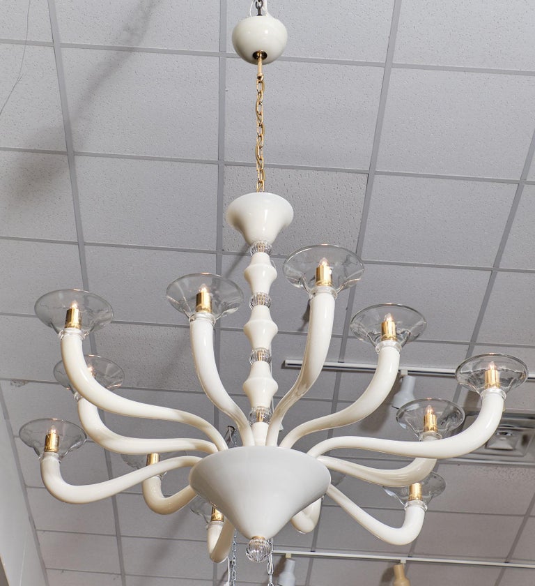 Murano Glass Clear and Ivory Chandelier For Sale 2