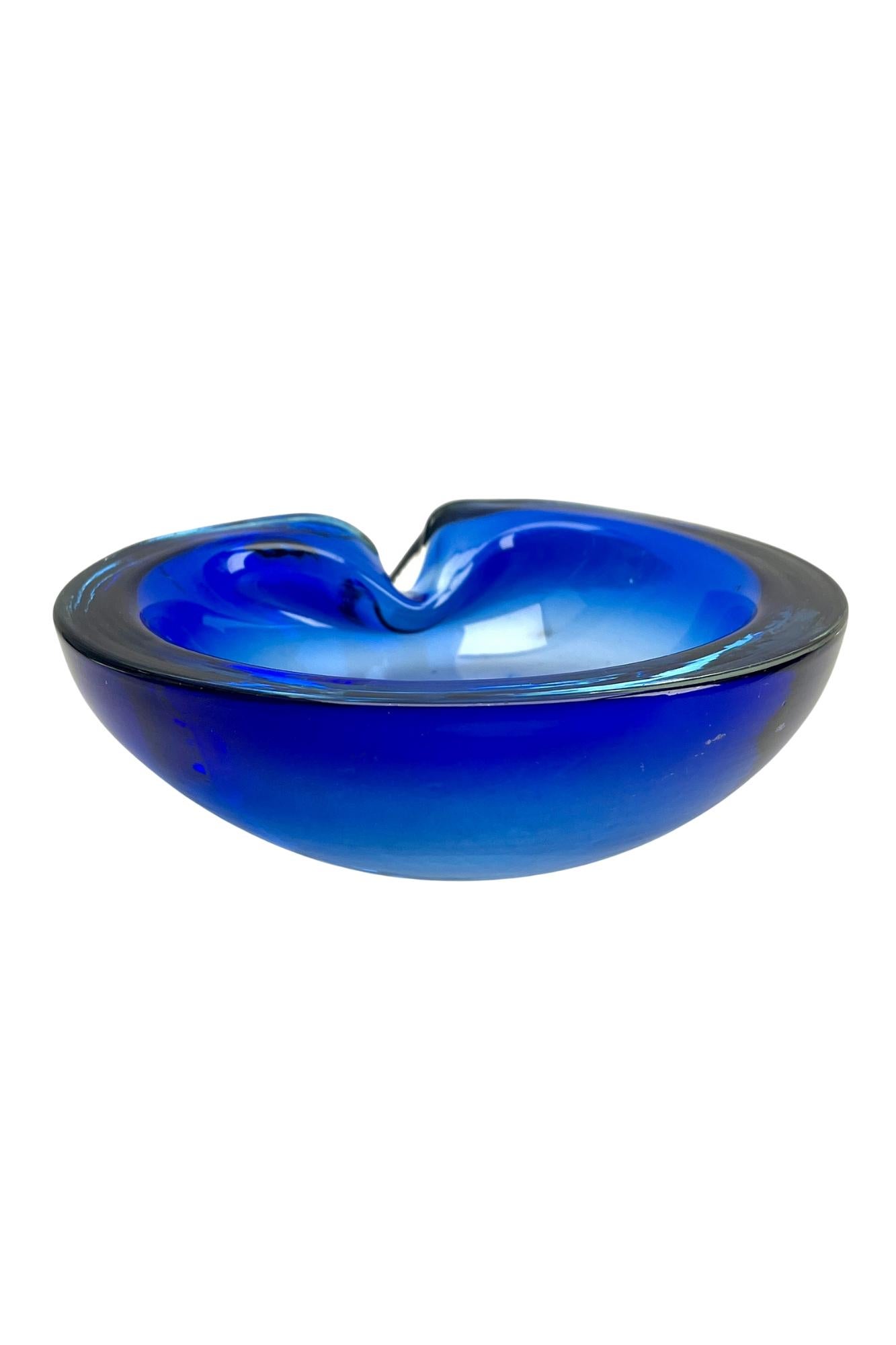 Italian Murano Glass Cobalt Bowl Attributed to Flavio Poli for Somerso For Sale