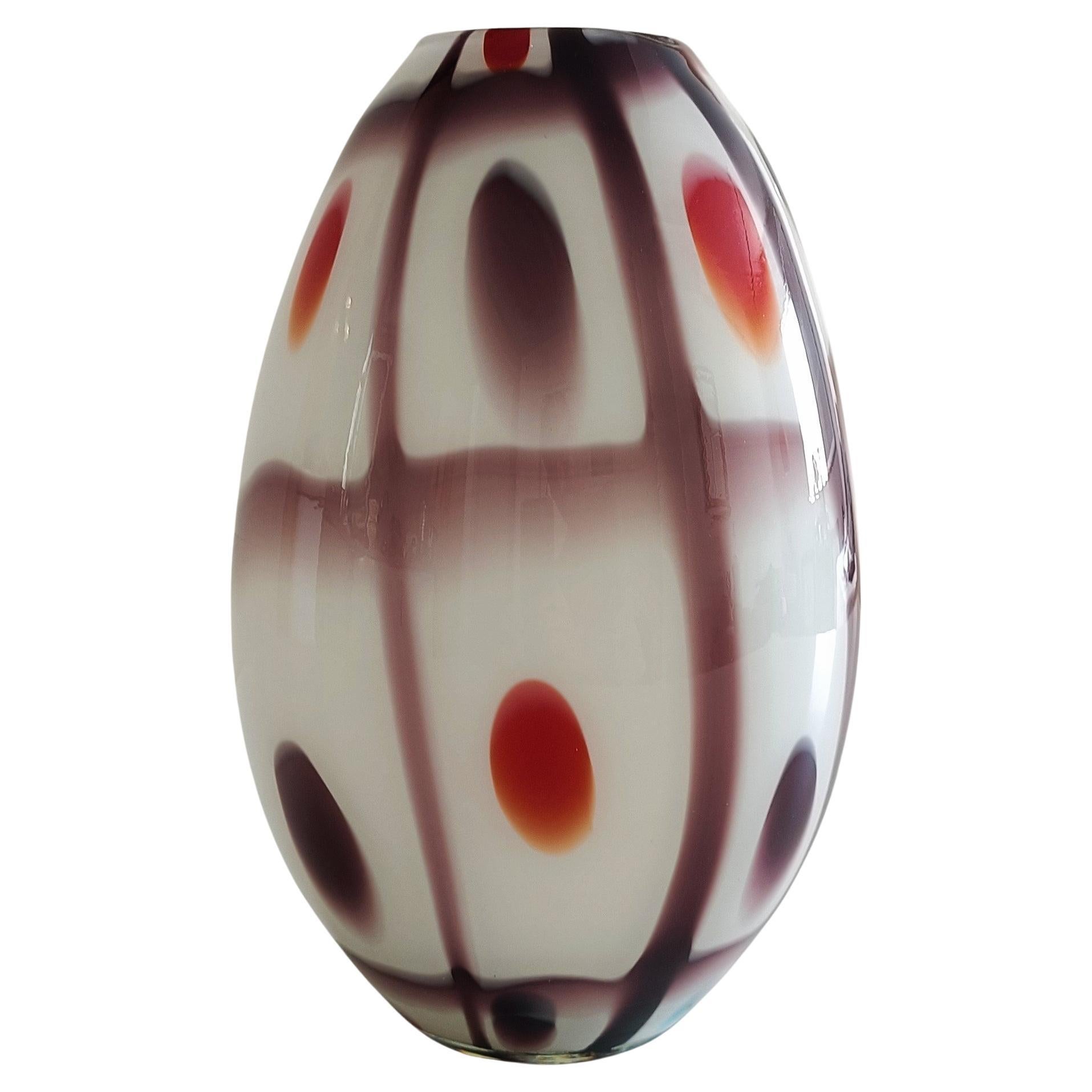 Murano-Glas Bunte eiförmige Vase im Stil von A.VE.M, 1960er Jahre (Handgefertigt) im Angebot