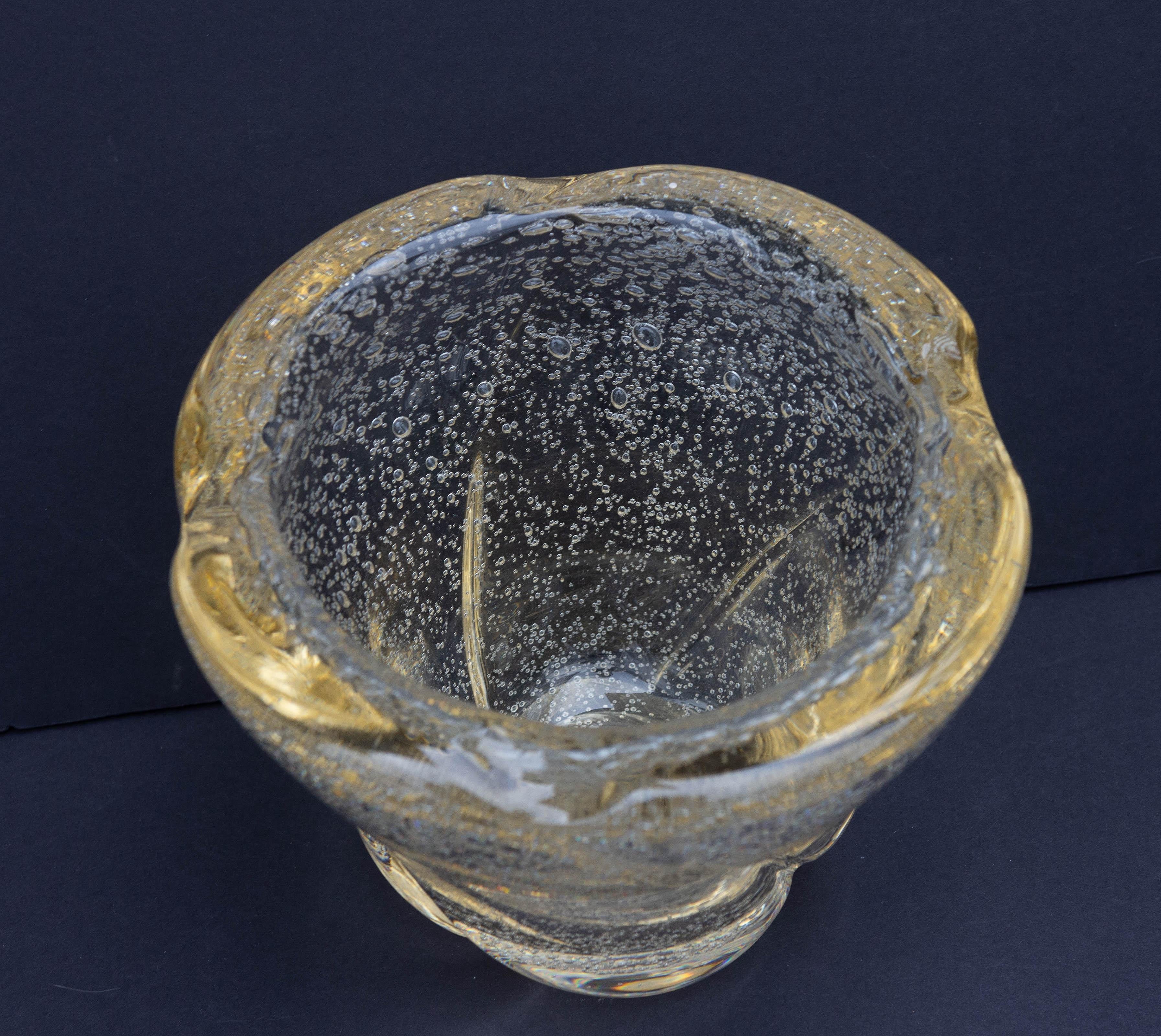 Murano Glas Kontrollierte Blase Vase Venezianisch Mitte des Jahrhunderts (Moderne der Mitte des Jahrhunderts) im Angebot
