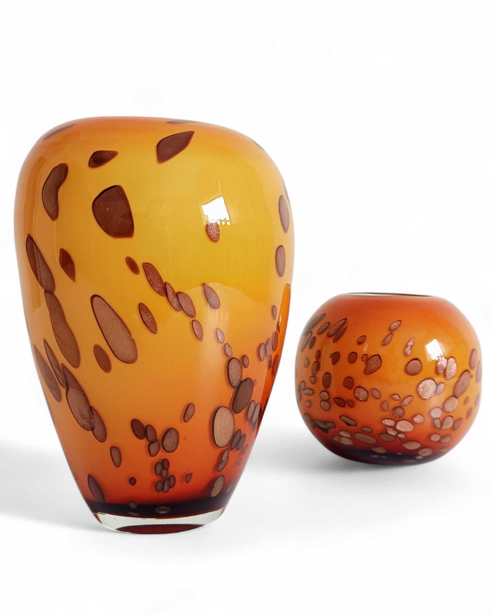 Murano Glas Cooper Goldflecken Paar mundgeblasene Vasen, Italien, 1960er Jahre im Angebot 3