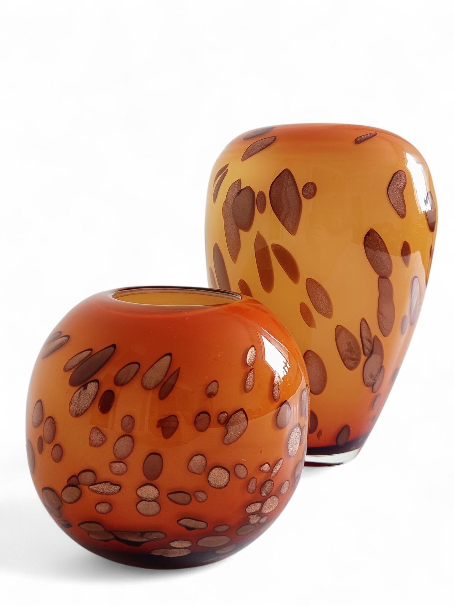 Murano Glas Cooper Goldflecken Paar mundgeblasene Vasen, Italien, 1960er Jahre im Angebot 9