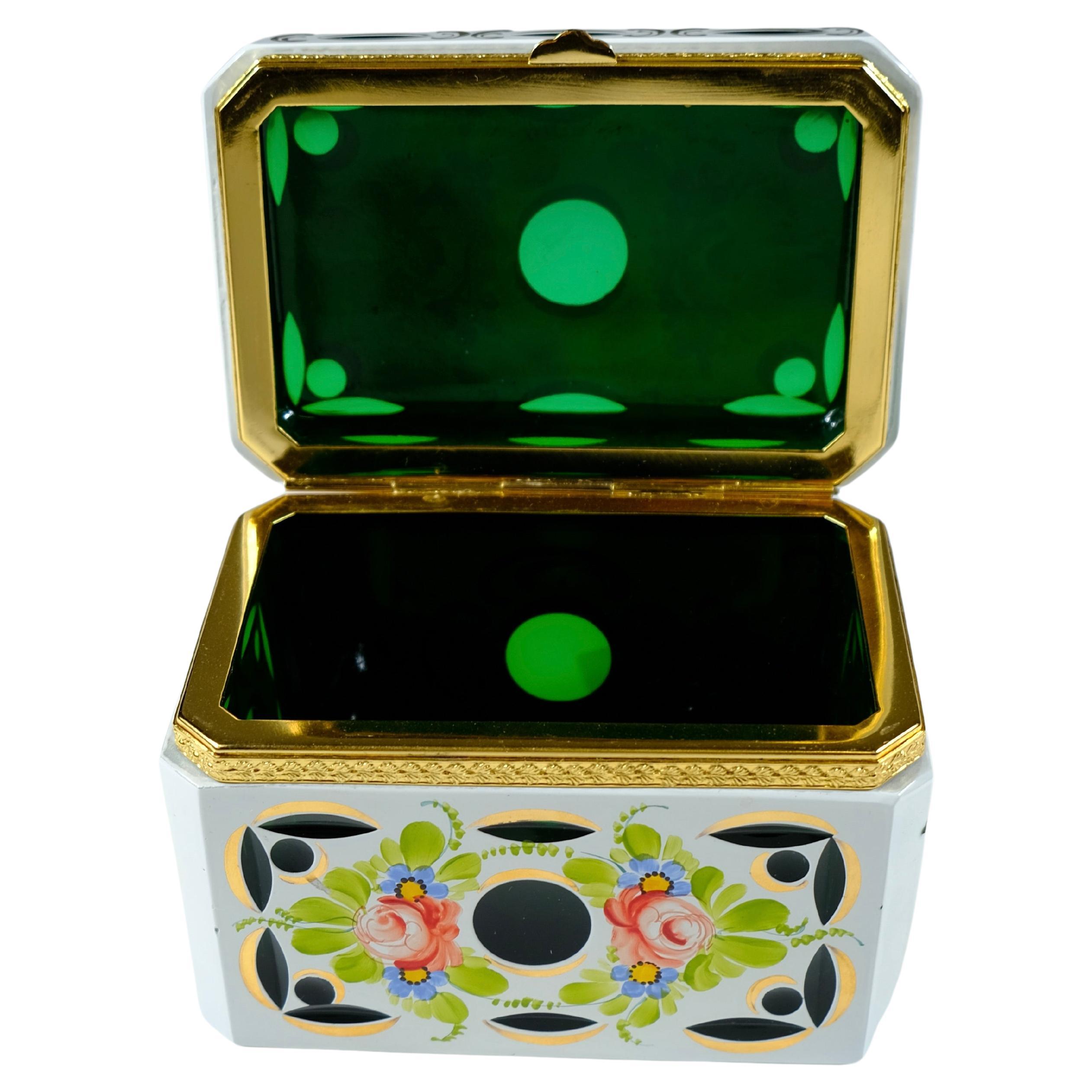 Murano glass decorative box. Painted green glass. Mid 20th c