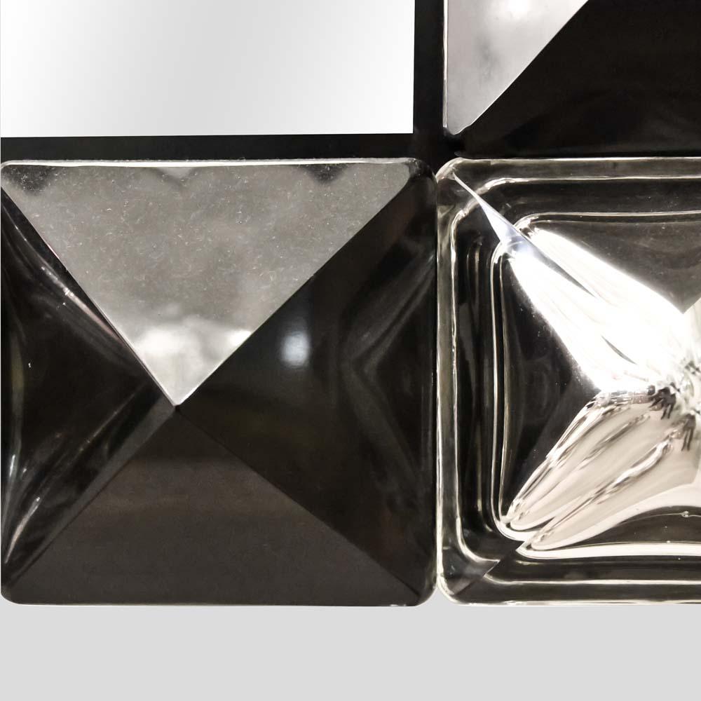 Modern Murano glass diamond cut shape black and silver decorated Mirror by Alberto Dona For Sale