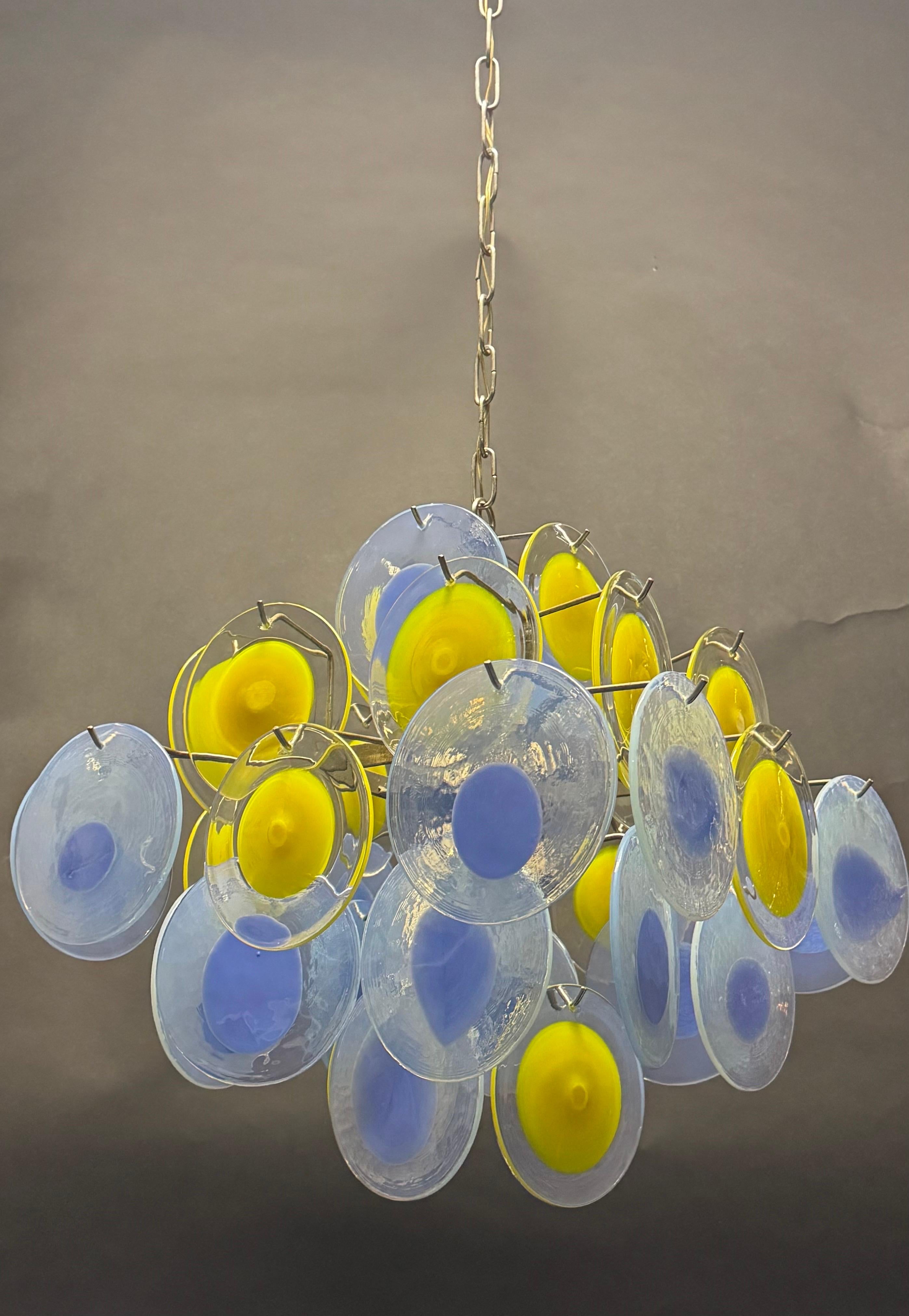 Murano Glass Disc Chandelier by Vistosi, Italy, circa 1960s In Excellent Condition For Sale In Wiesbaden, Hessen