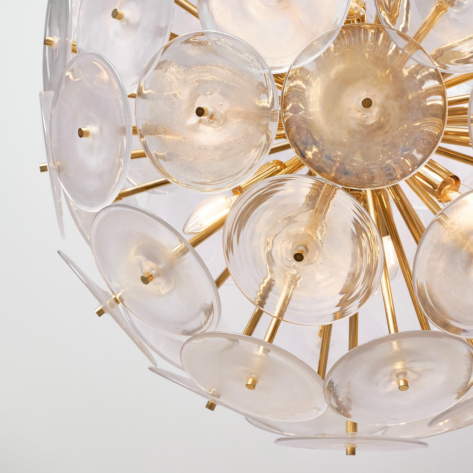 Mid-Century moderno Lampadario Sputnik iridescente a disco in vetro di Murano in vendita