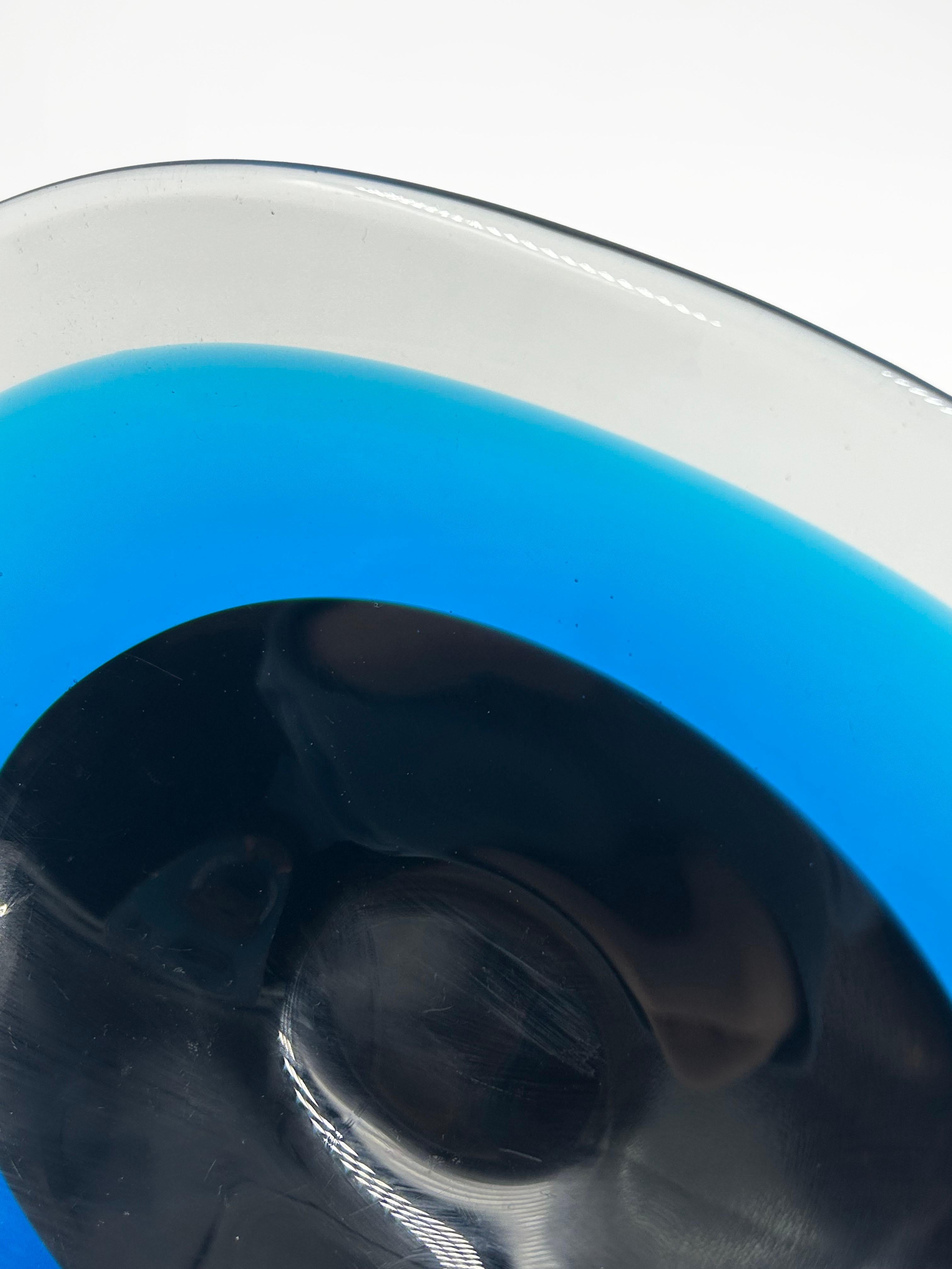 Italian Murano glass drainer in shades of blue For Sale