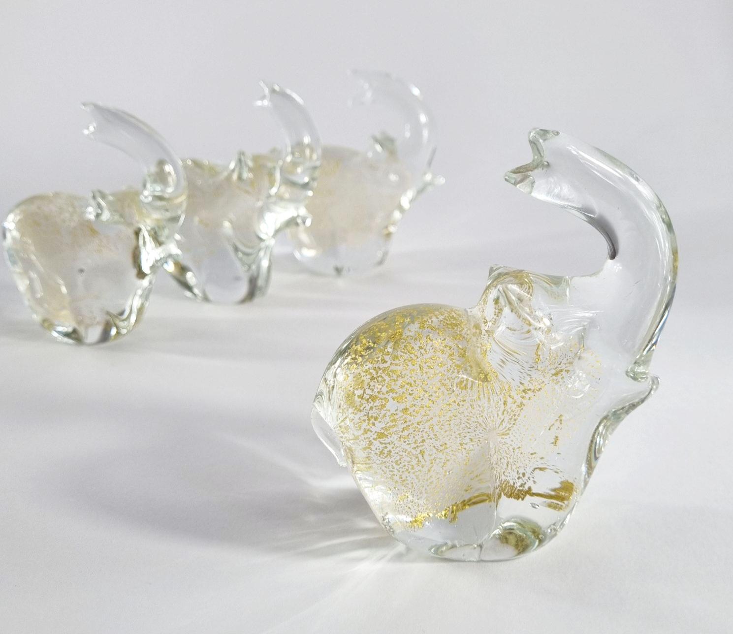 Murano Glass Elephant Paperweight by Studio Pino Signoretto, Italy 60s, Set of 4 (Mitte des 20. Jahrhunderts) im Angebot