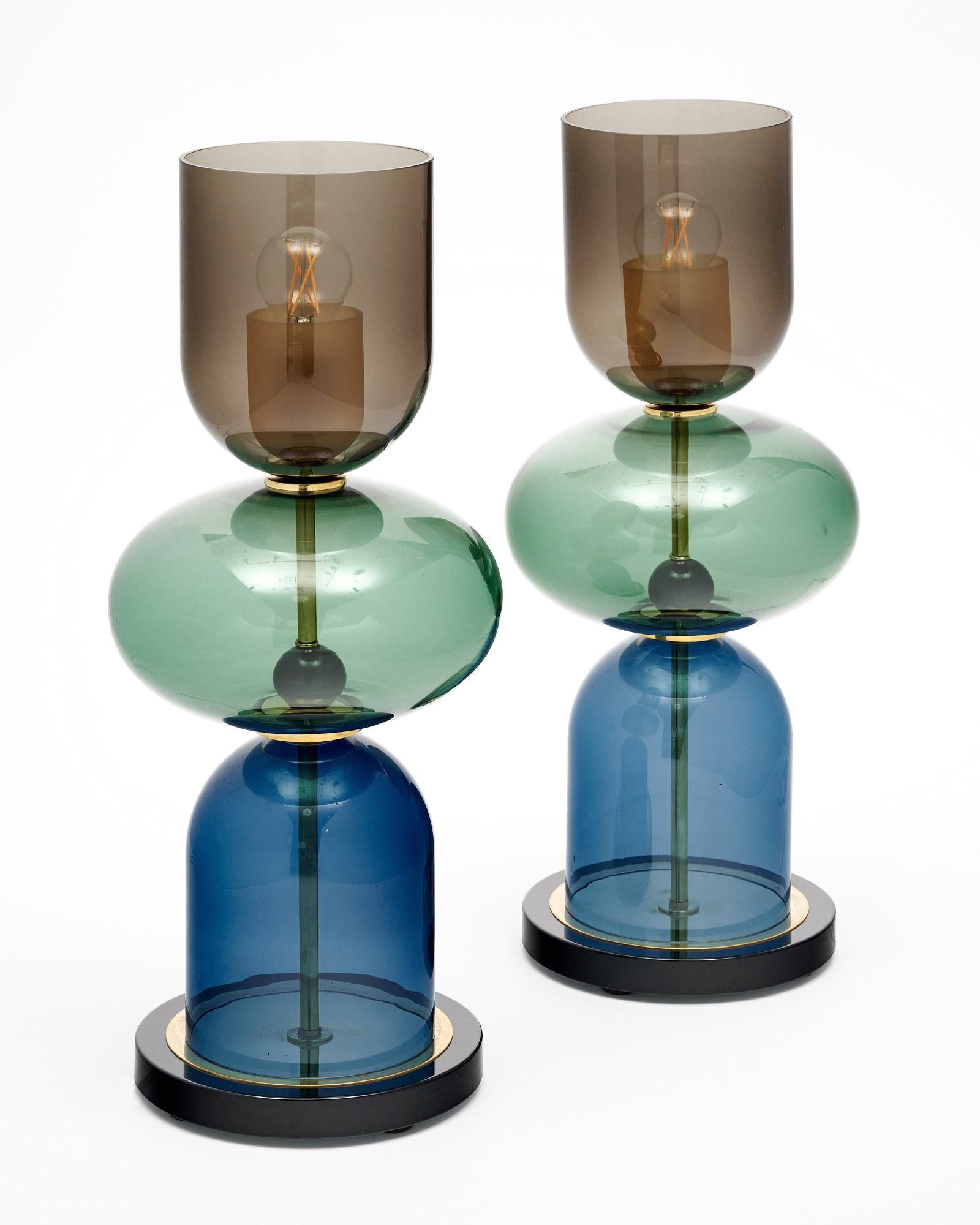 Ottone Lampade a urna in vetro di Murano in stile Ettore Sottsass in vendita
