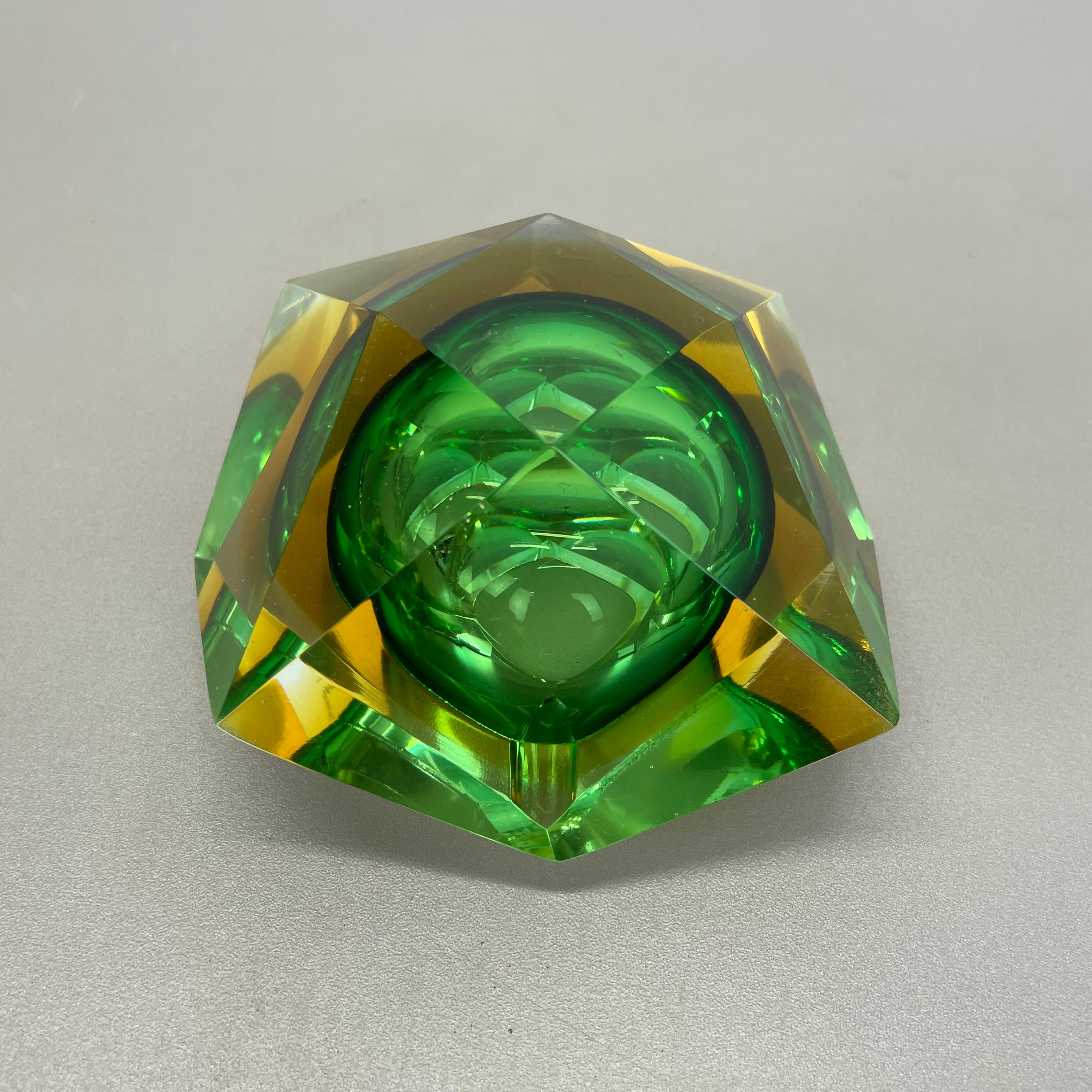 Cendrier Sommerso en verre de Murano à facettes diamantées, Murano, Italie, 1970 en vente 10