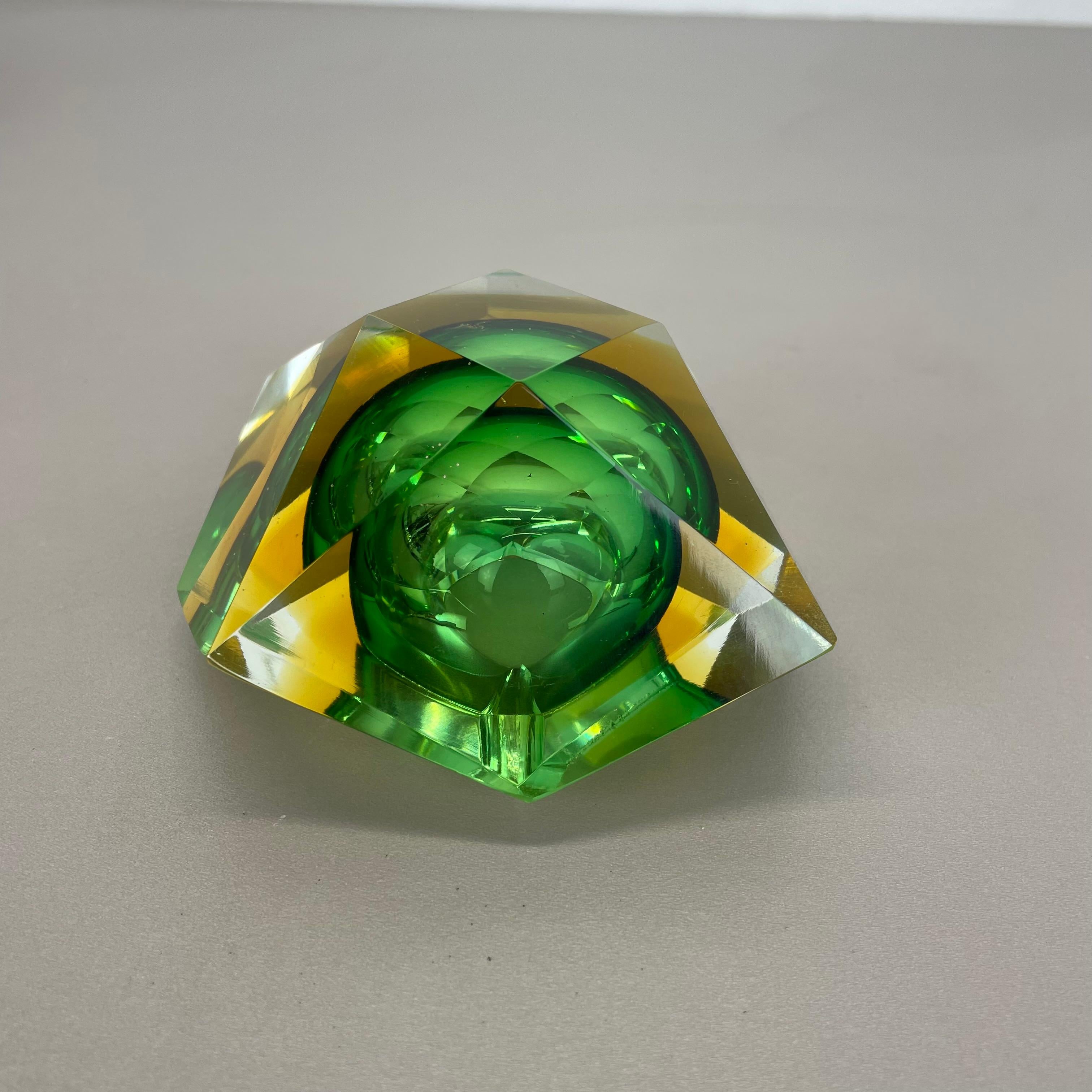 Cendrier Sommerso en verre de Murano à facettes diamantées, Murano, Italie, 1970 en vente 12