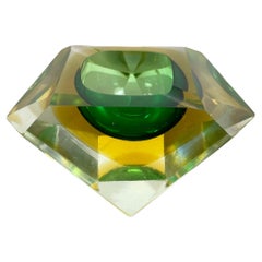 Cenicero de cristal de Murano Facetado "diamante" Sommerso Bowl Element Murano Italia, 1970s