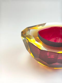 Murano Glass Faceted Sommerso Bowl in Pink and Yellow, Italy, 1960s