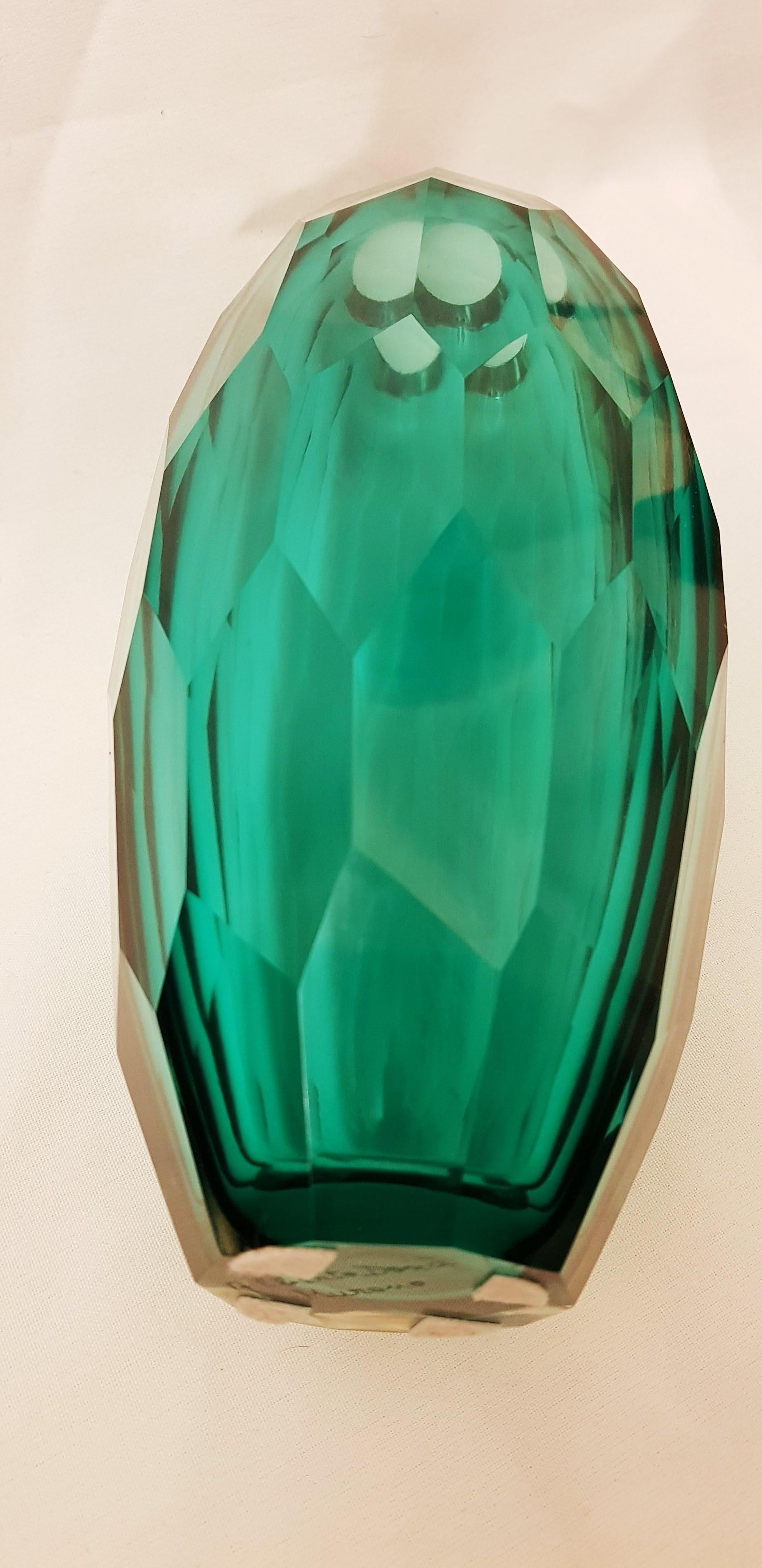 20th Century Murano Glass Ferro Battuto, Emerald Green Diamond Faceted Vase For Sale