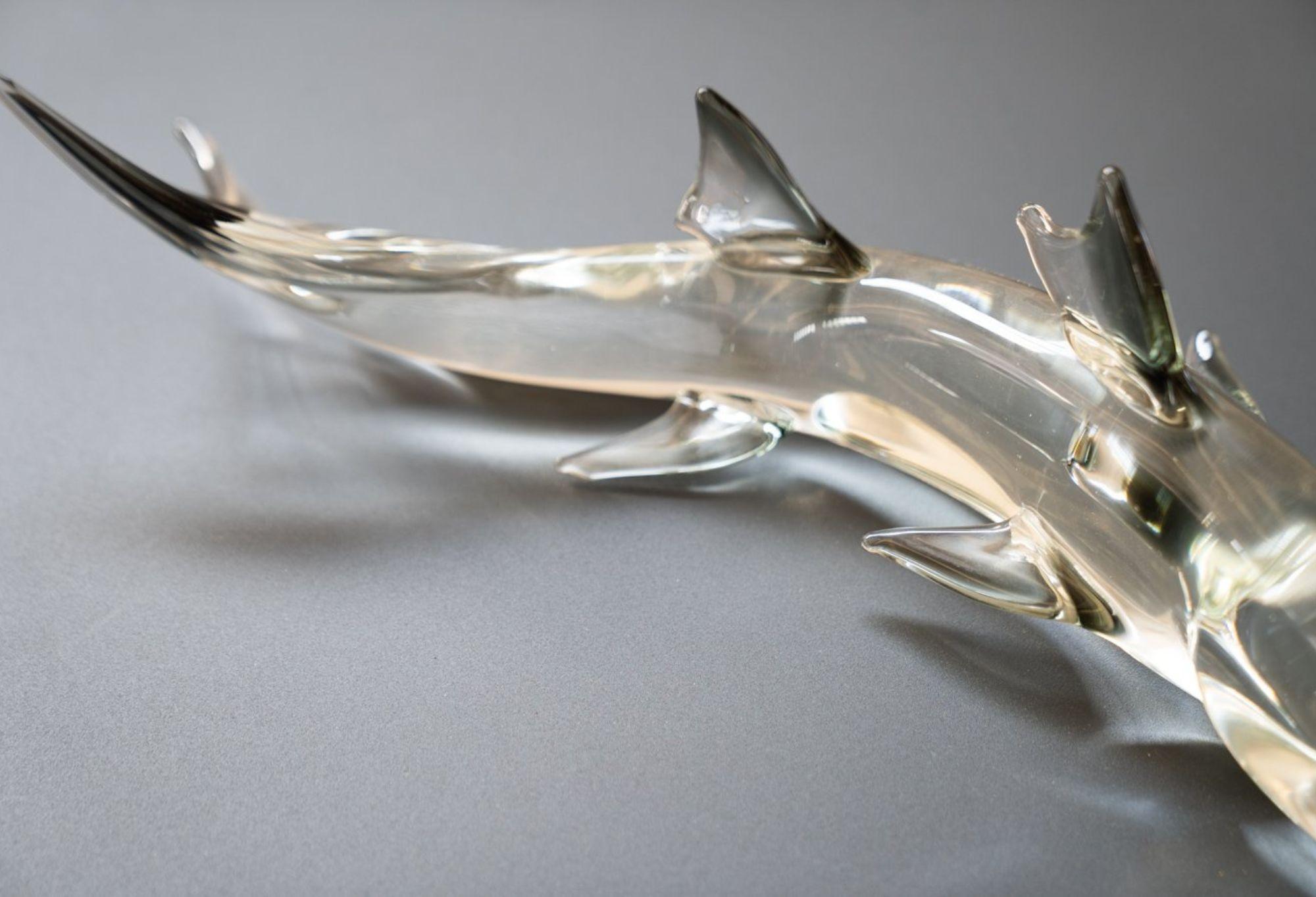 Late 19th Century Murano Glass Fish Sculpture, 1980s – A Captivating Italian Masterpiece in vendita