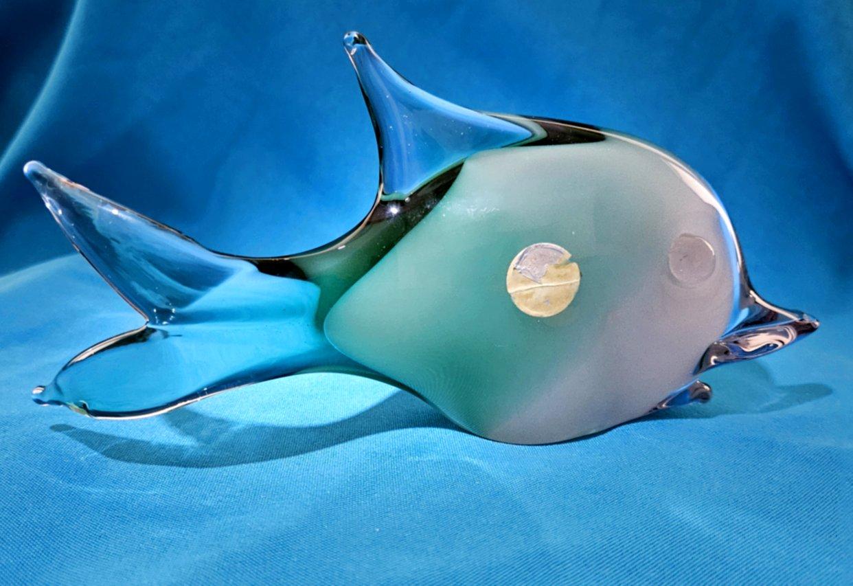 Italiano Scultura di pesce in vetro di Murano di Aureliano Toso (sospetto), resta un'etichetta parziale in vendita