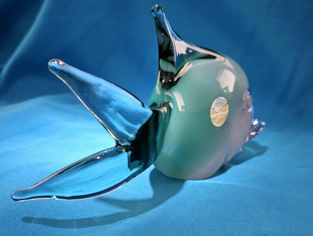 Vetro Scultura di pesce in vetro di Murano di Aureliano Toso (sospetto), resta un'etichetta parziale in vendita