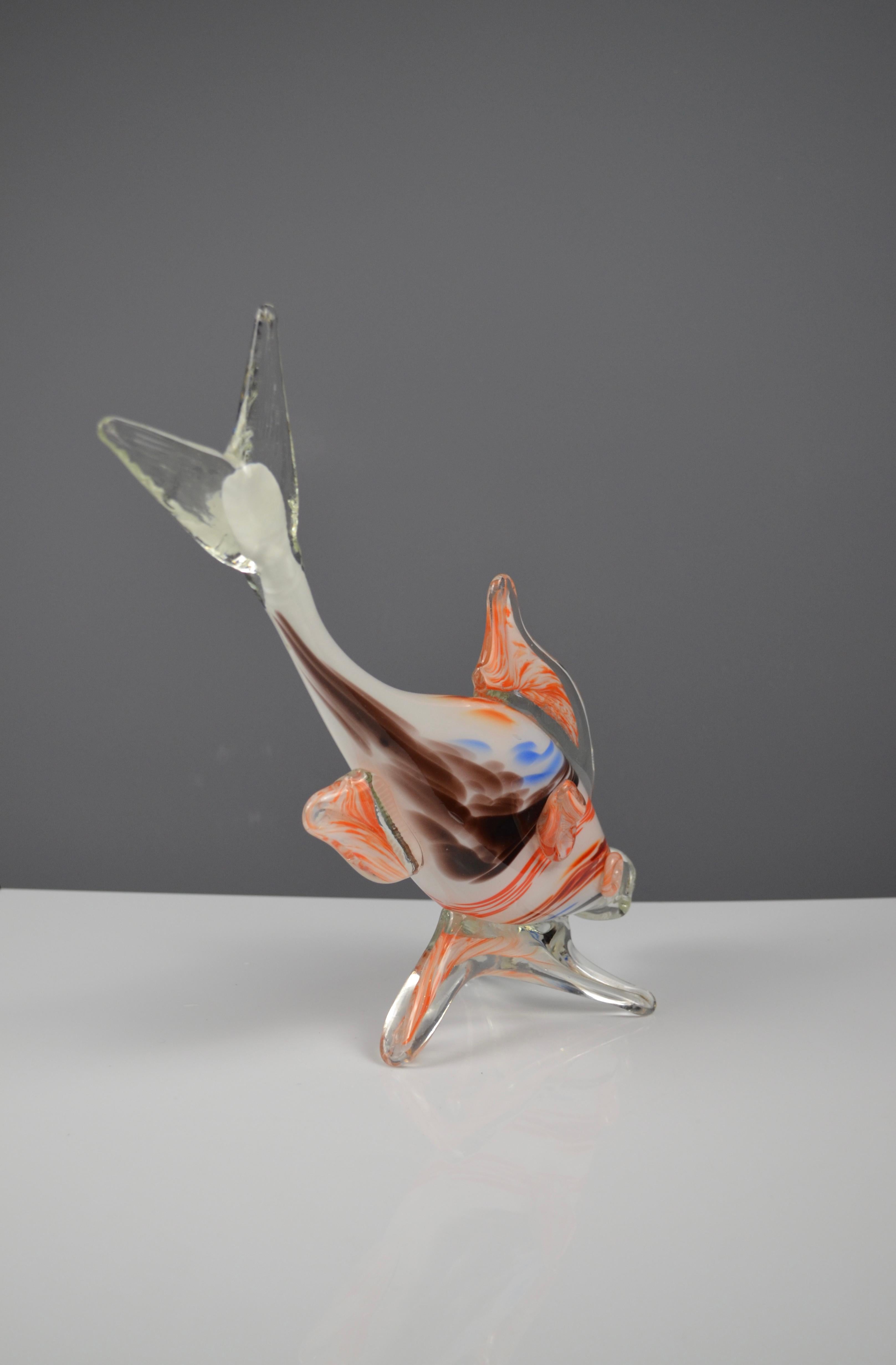 Metà XX secolo Scultura di pesce in vetro di Murano in vendita