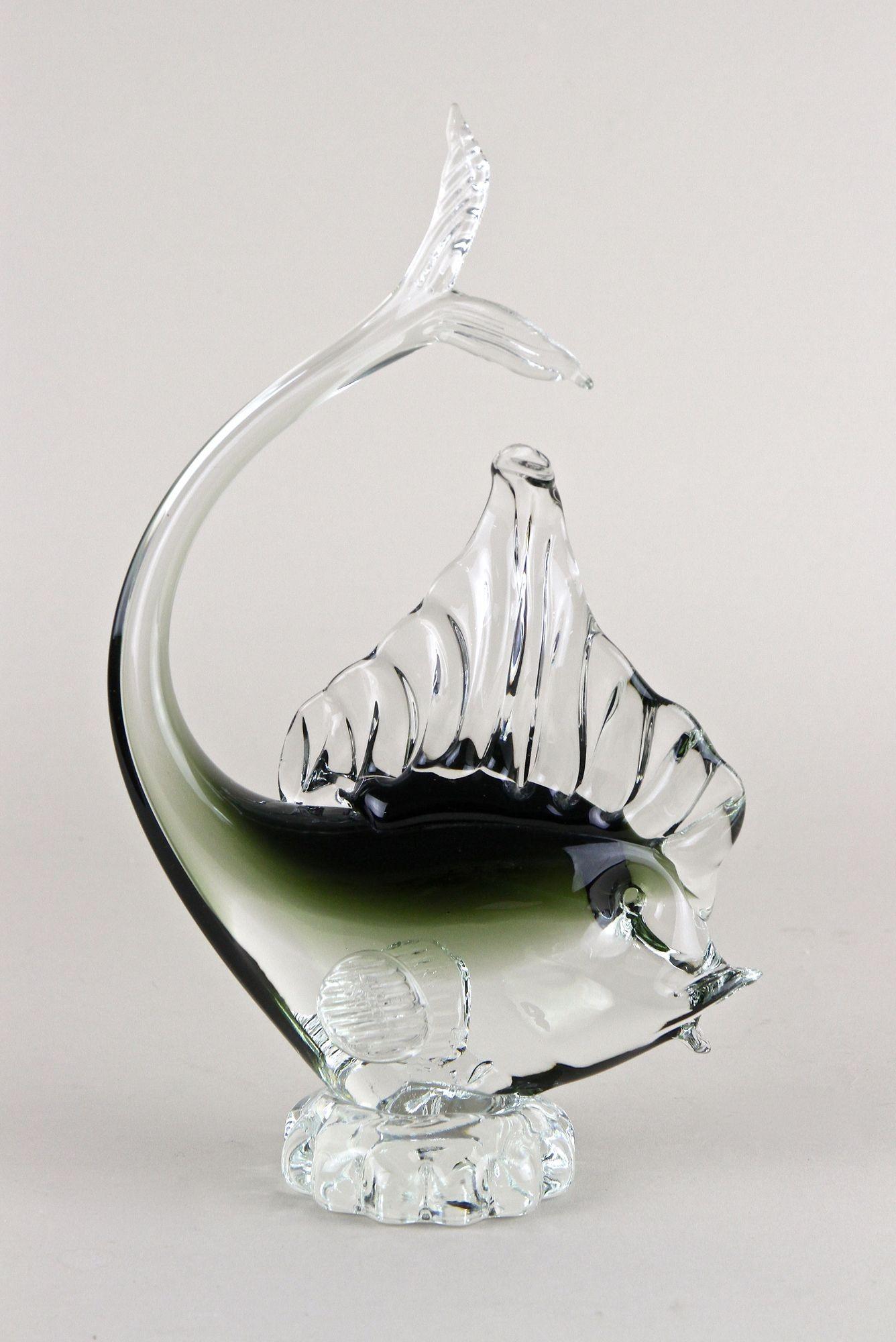 Murano Glass Fish Sculpture - Olive Green/ Clear Glass, Italy circa 1970 For Sale 8