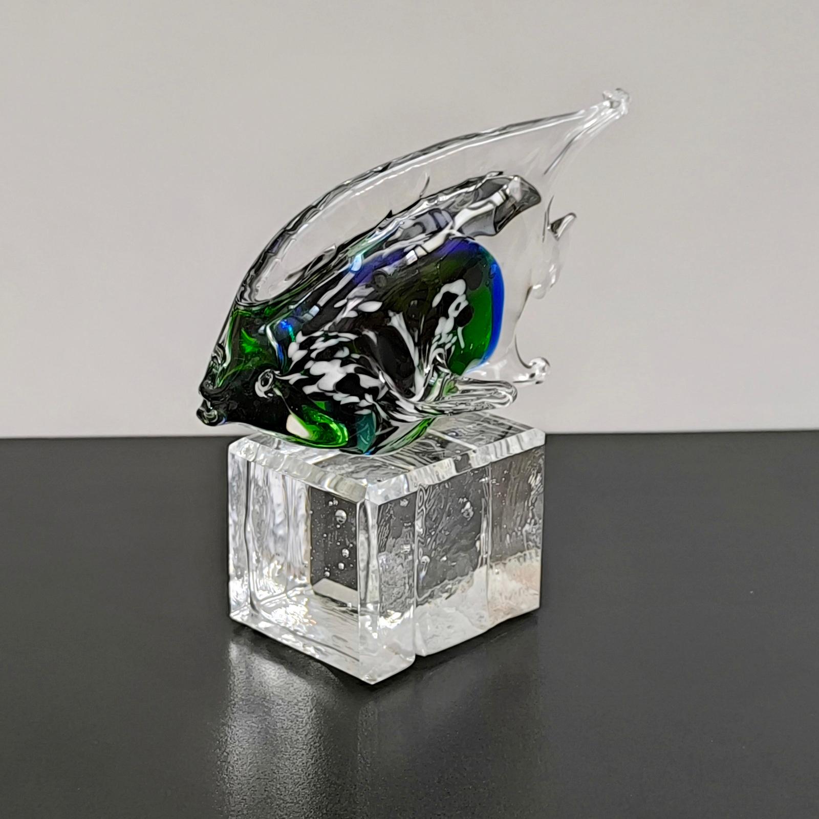 Mid-Century Modern Murano Glass Fish Sculpture, Paperweight For Sale