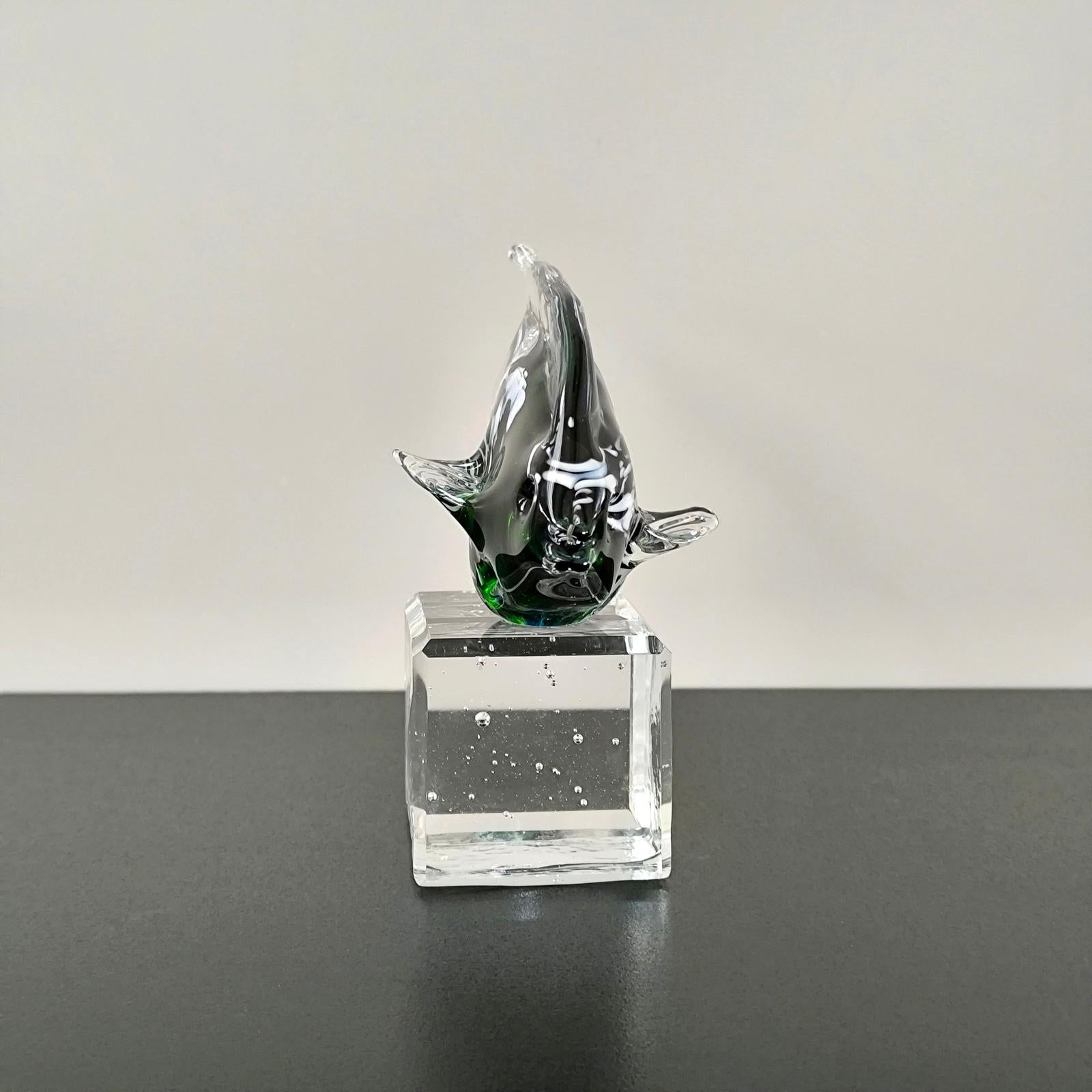 Italian Murano Glass Fish Sculpture, Paperweight For Sale