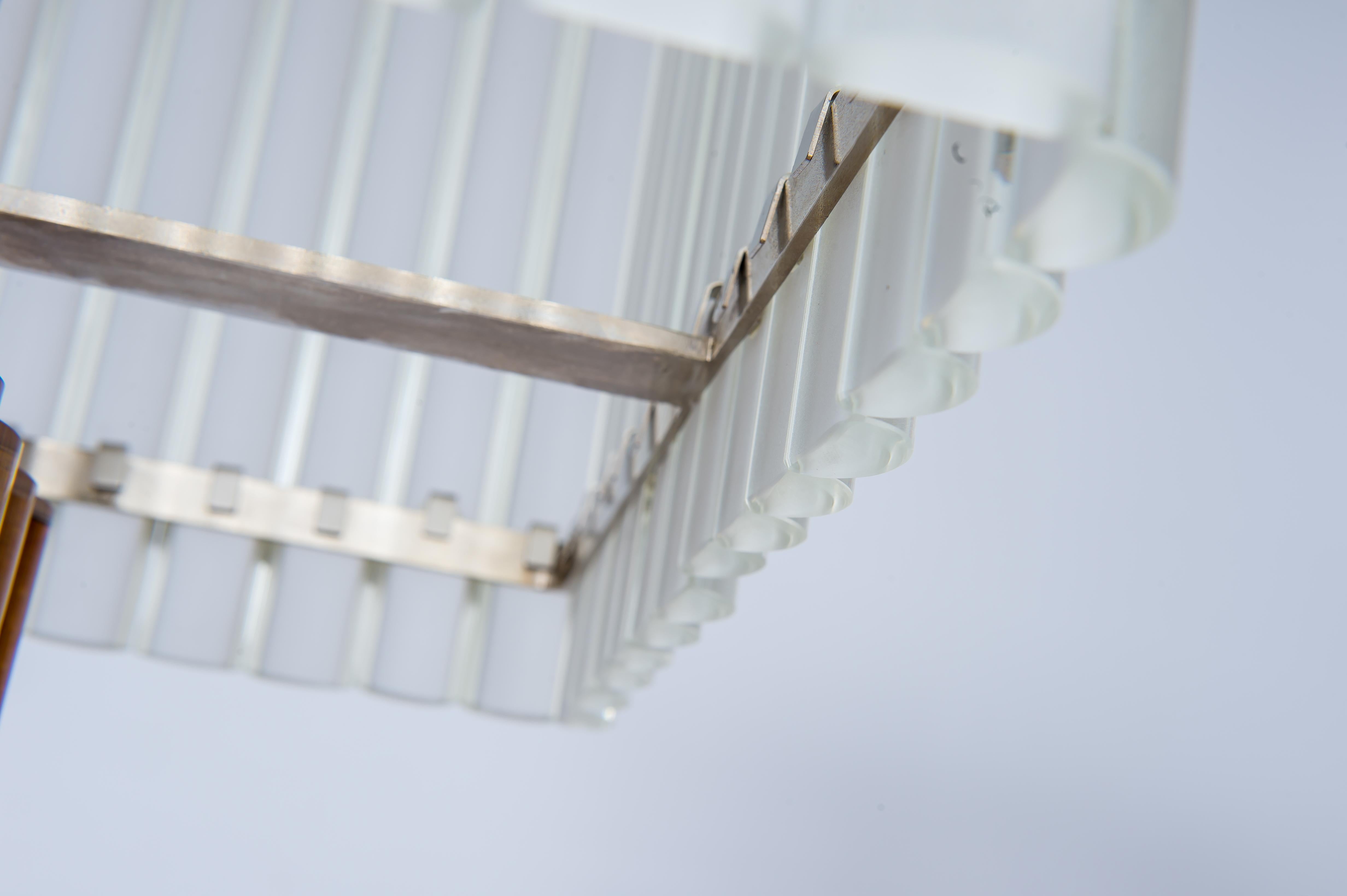 Fin du 20e siècle Lampadaire en verre de Murano : Classicisme postmoderne en cognac et cristal, Italie en vente