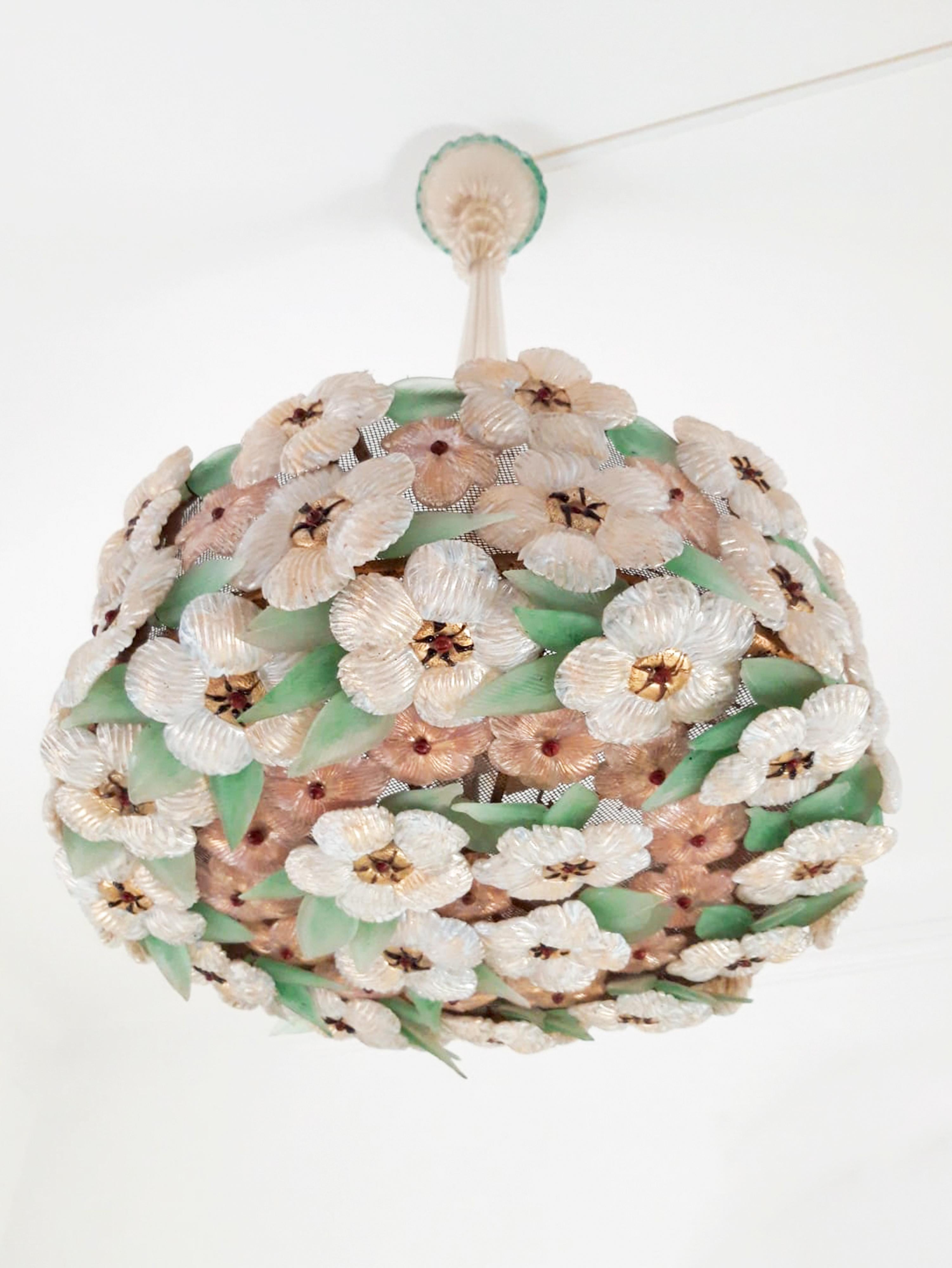 Mid-Century Modern Murano Glass Flower Ceiling Lamp by Barovier & Toso, 1950s en vente