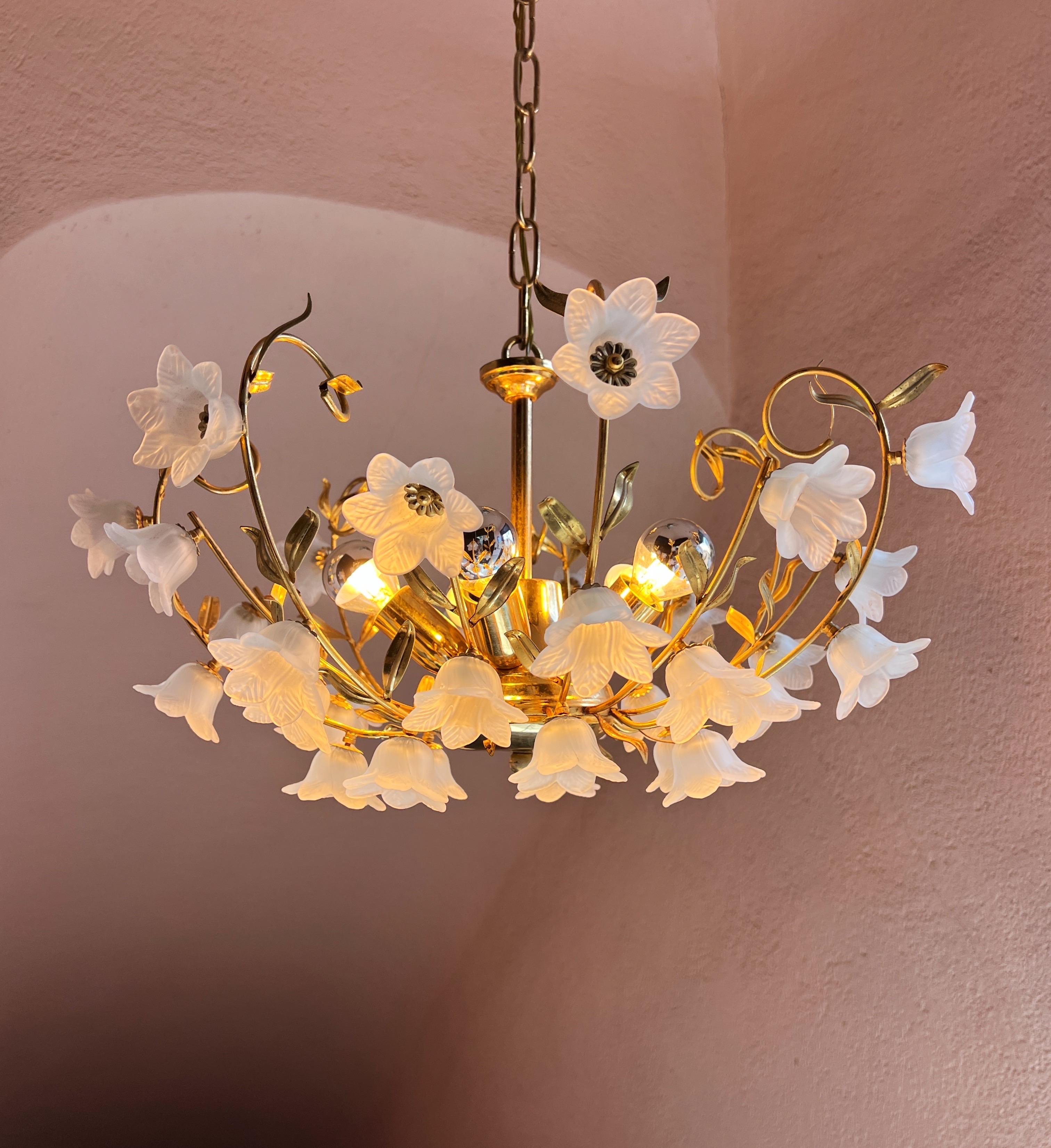 Murano Glass Flower ceiling light with Gold Metal Leaves Italy 1970s For Sale 4