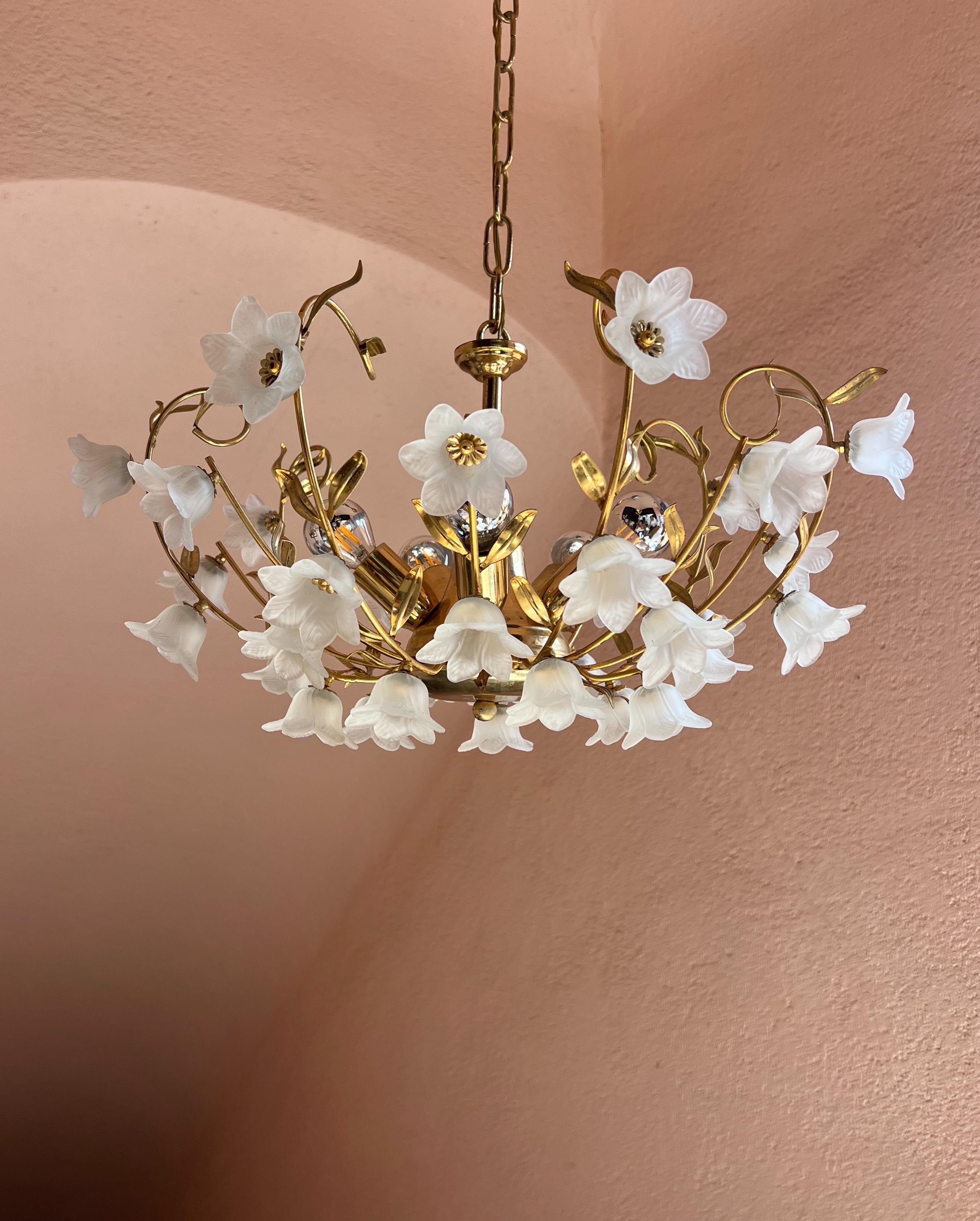 Murano Glass Flower ceiling light with Gold Metal Leaves Italy 1970s For Sale 2