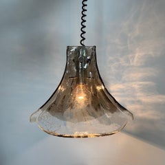 Suspension « Fleur » en verre de Murano, créée par Carlo Nason pour Mazzega, années 1970