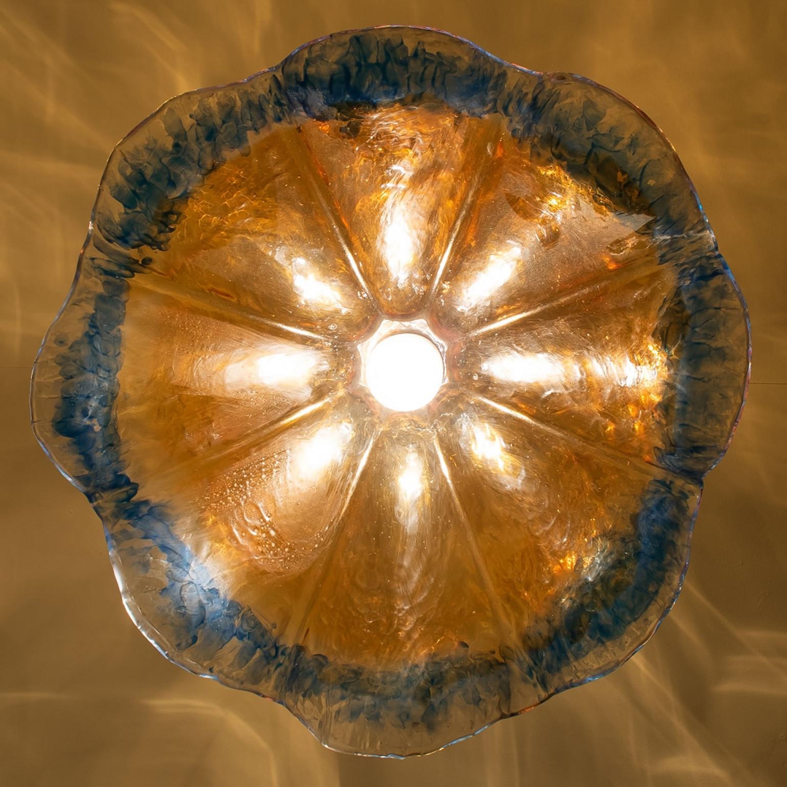 Lampada a sospensione a forma di fiore in vetro di Murano di Mazzega Light, 1970 in vendita 4