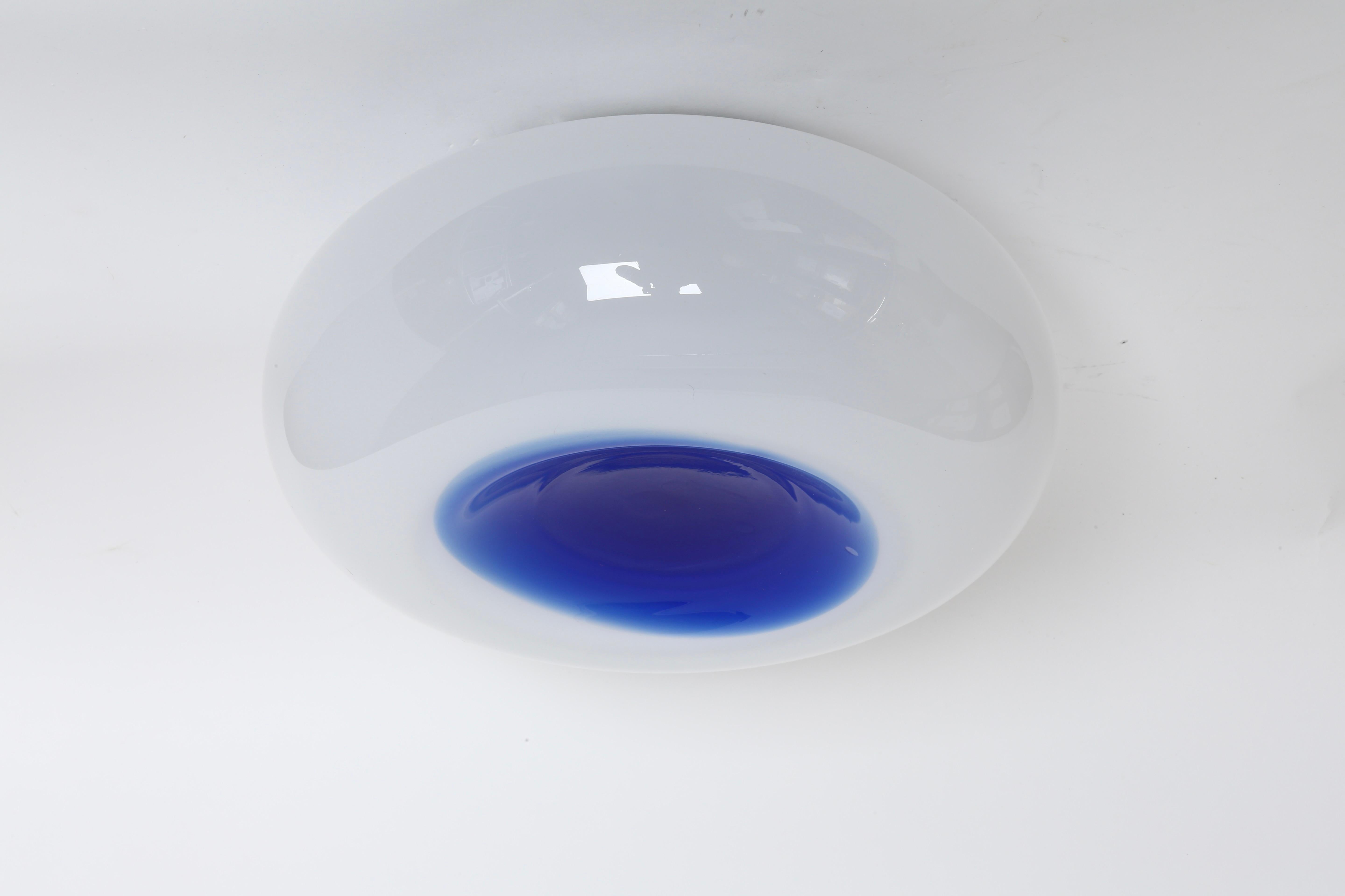 Plafonnier à encastrer en verre de Murano, Italie vers les années 1960 en vente 6