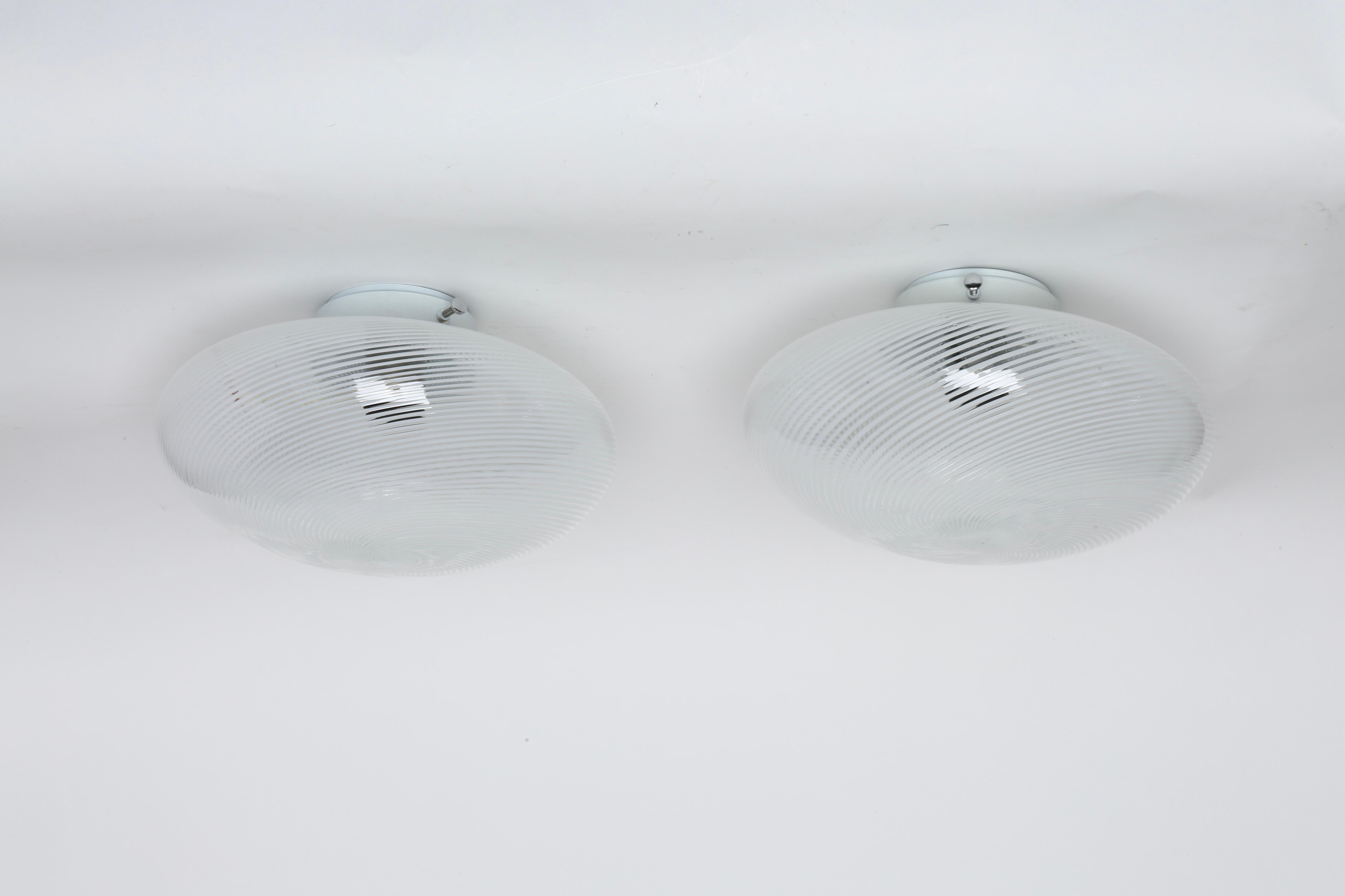 Murano Glass Flush Mount Ceiling or Wall lights, set of 2 Italy circa 1970s en venta 3