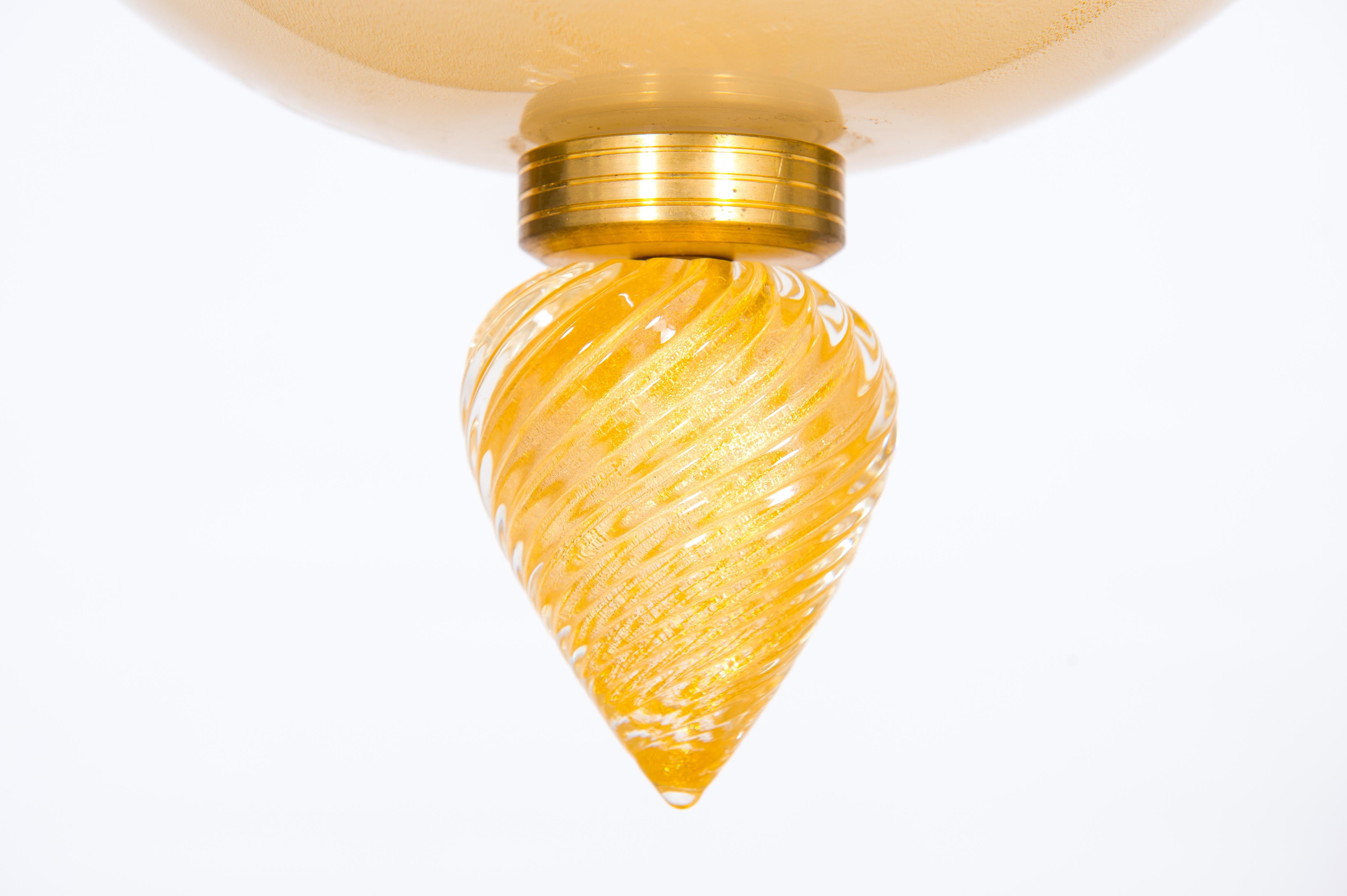 Muranoglas Flush Mount Elfenbein und Gold Farbe Decò, Italien (20. Jahrhundert) im Angebot