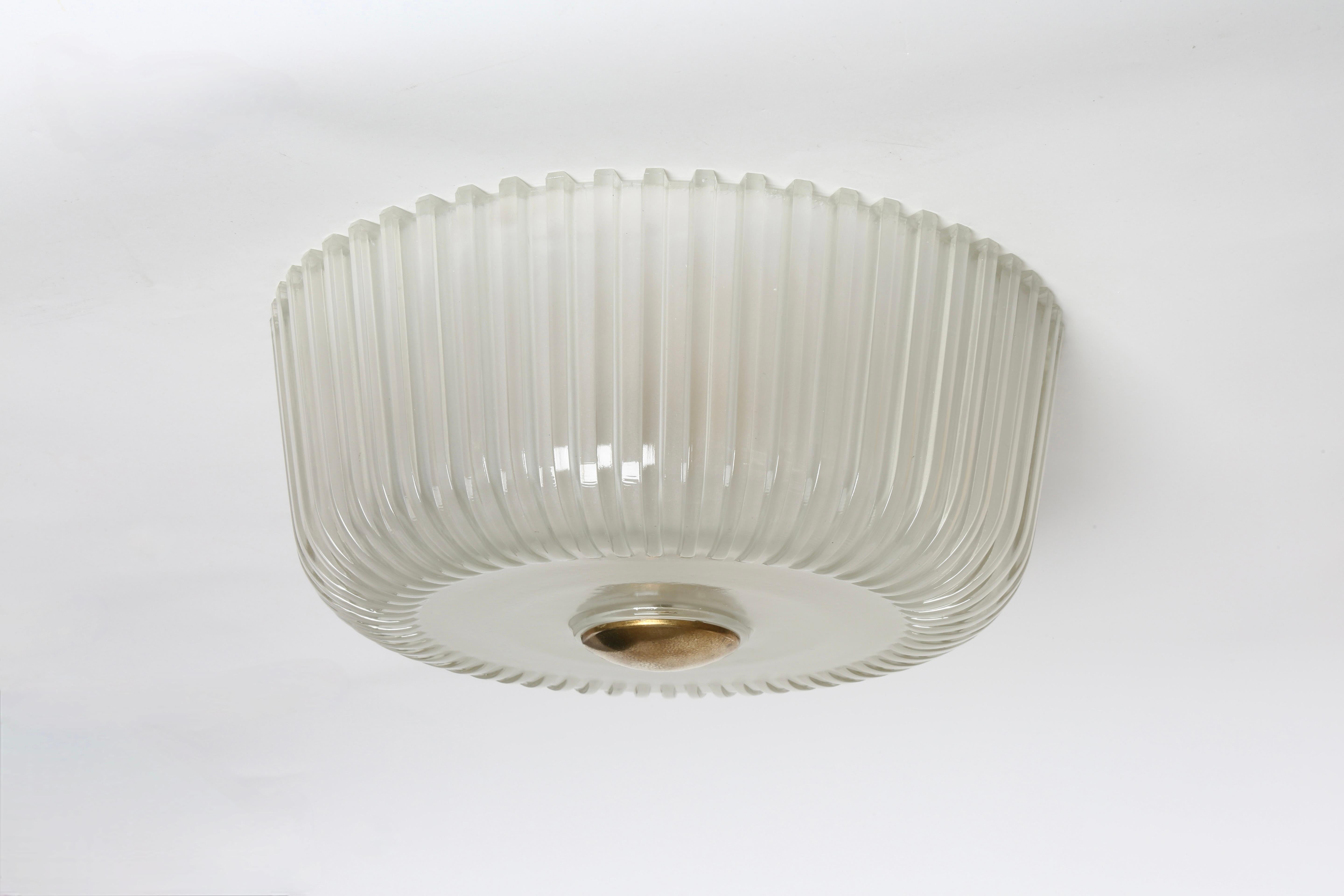 italien Lampe affleurante en verre de Murano par Seguso en vente